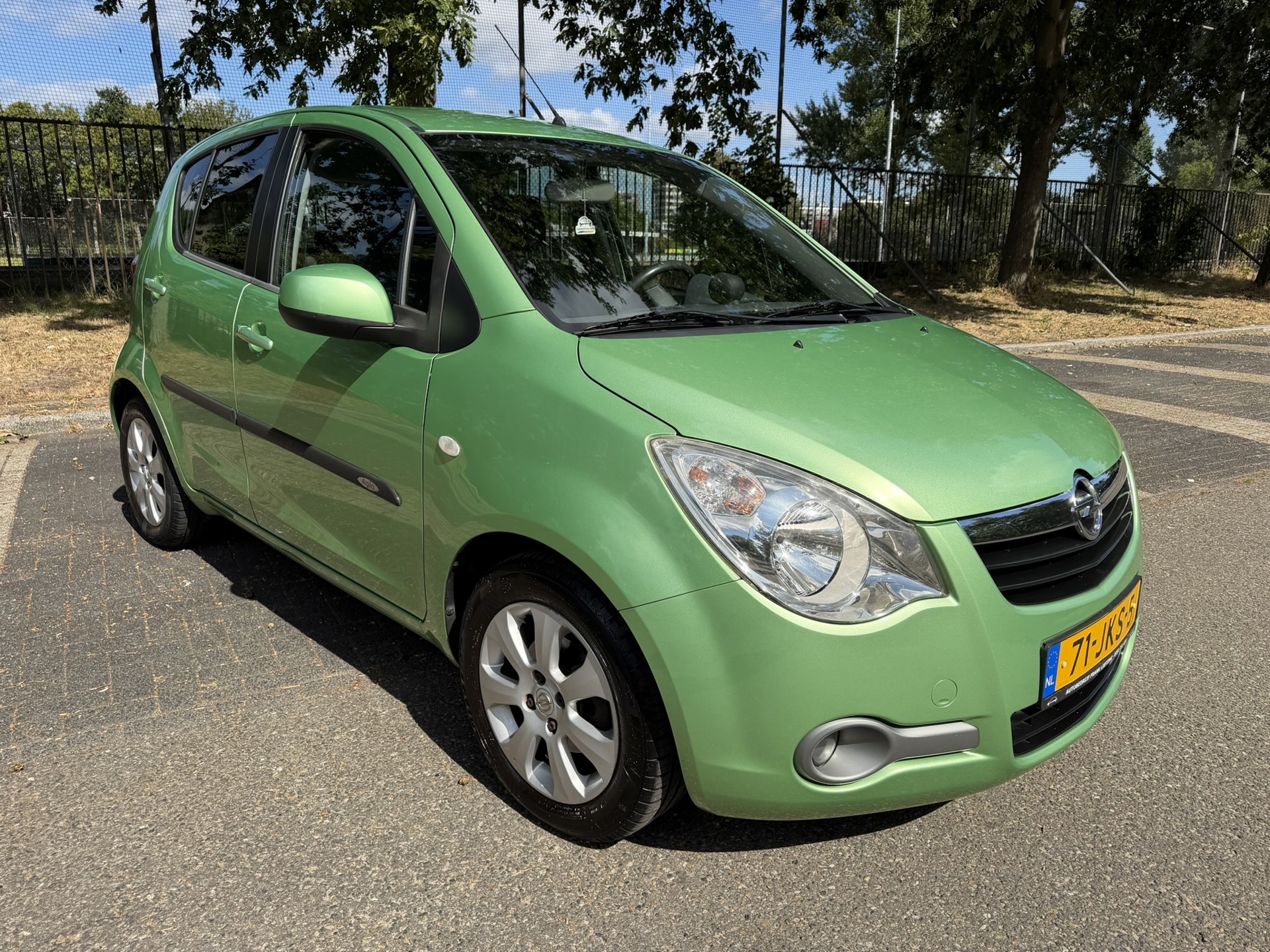 Foto van Opel Agila