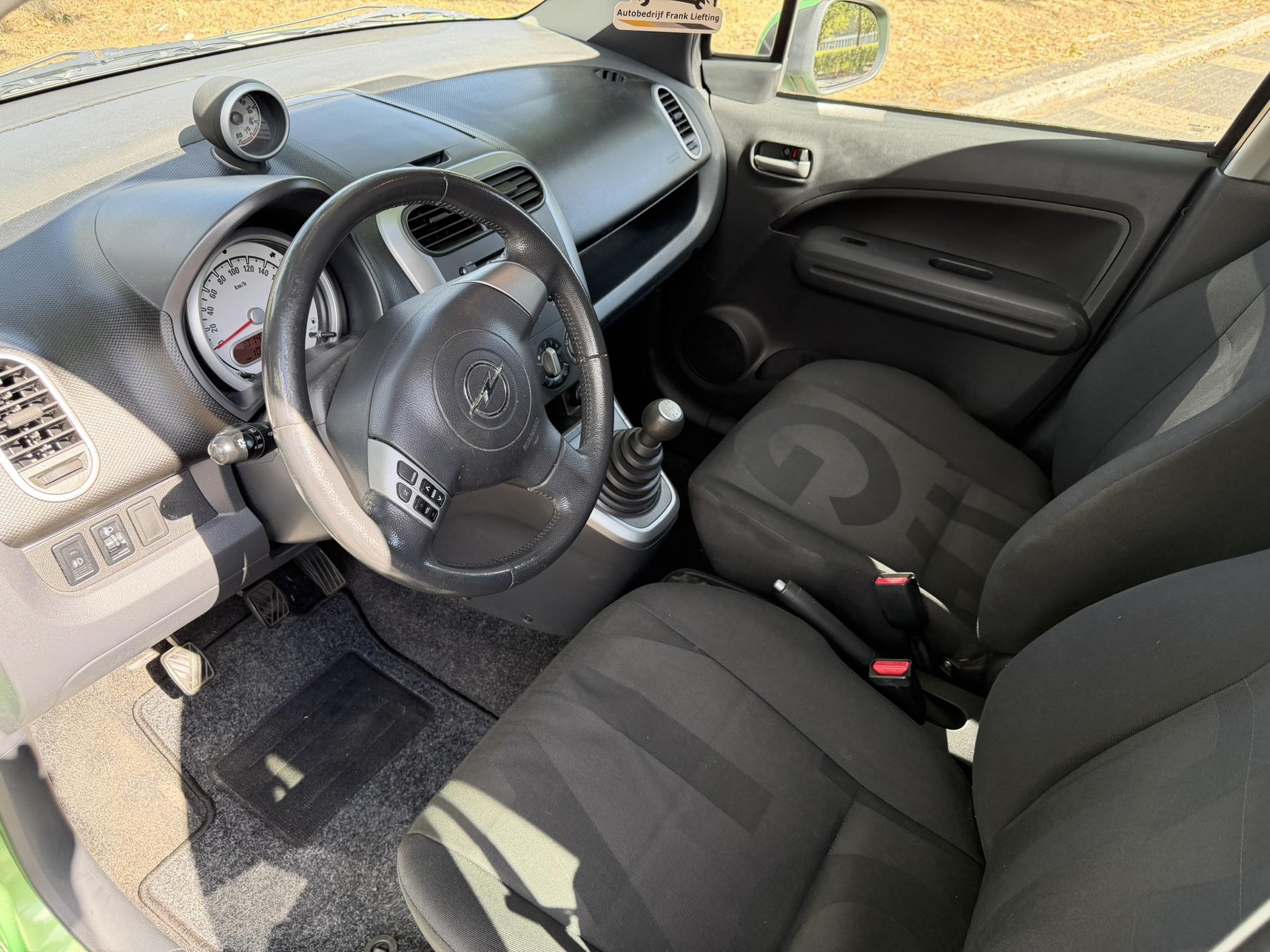 Foto van Opel Agila