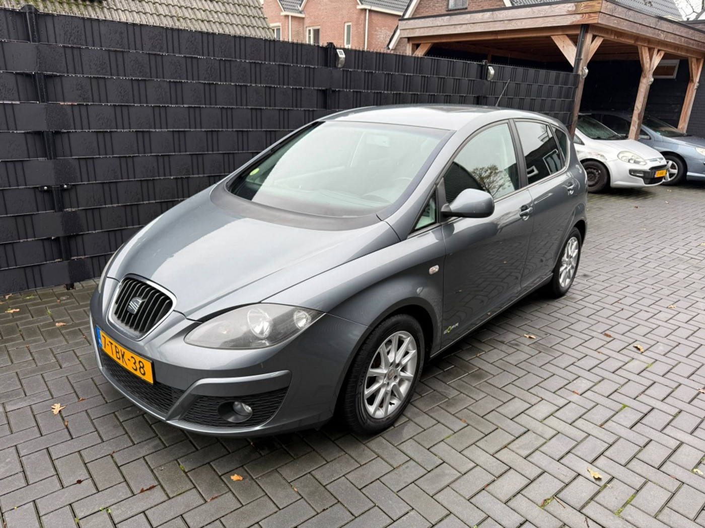 Seat Altea 1.6 TDI Business Line 2014 - voorkant