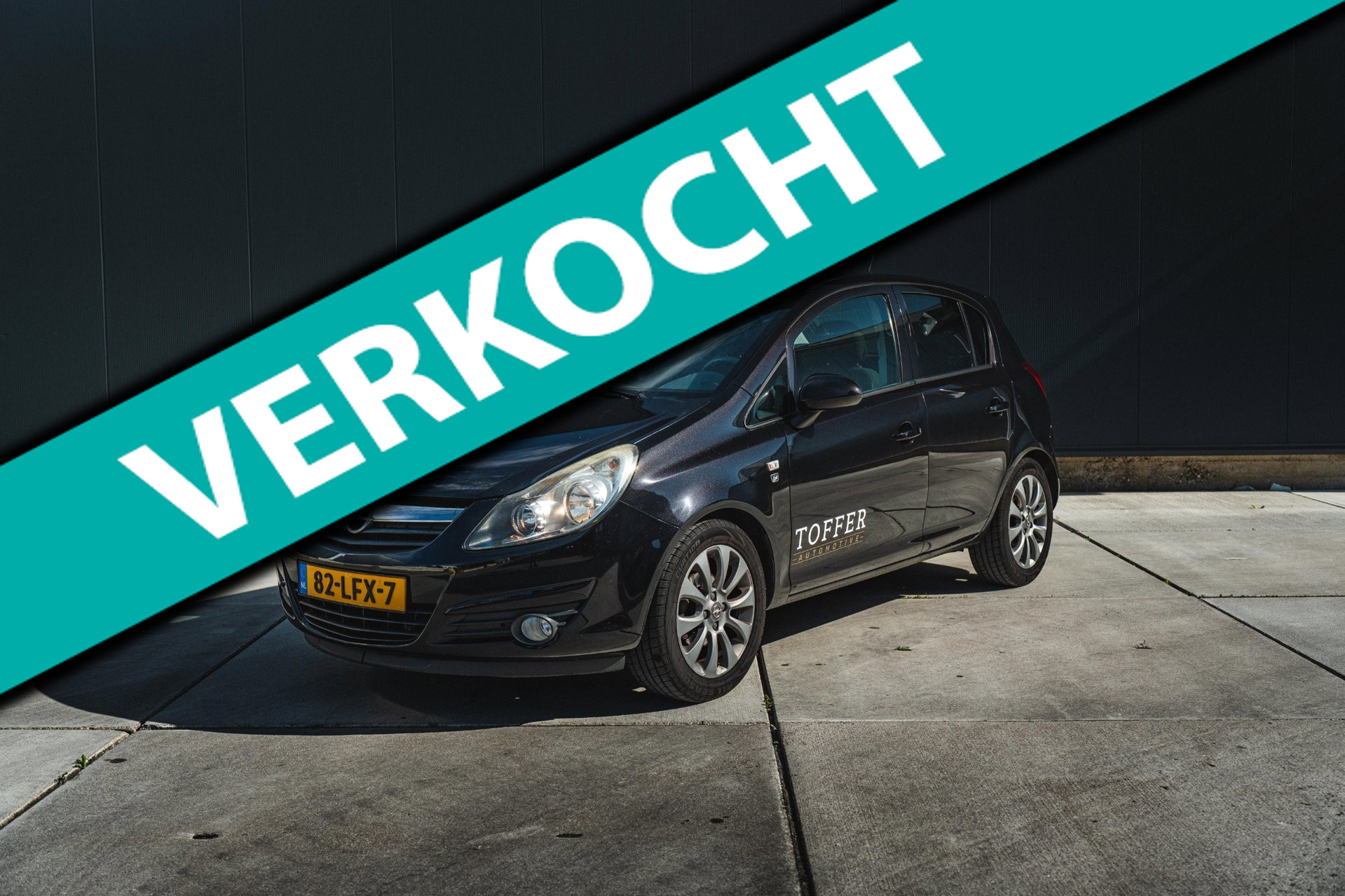 Opel Corsa 1.4-16V '111' Edition 4SEASON|AIRCO|CRUISE 2010 - voorkant