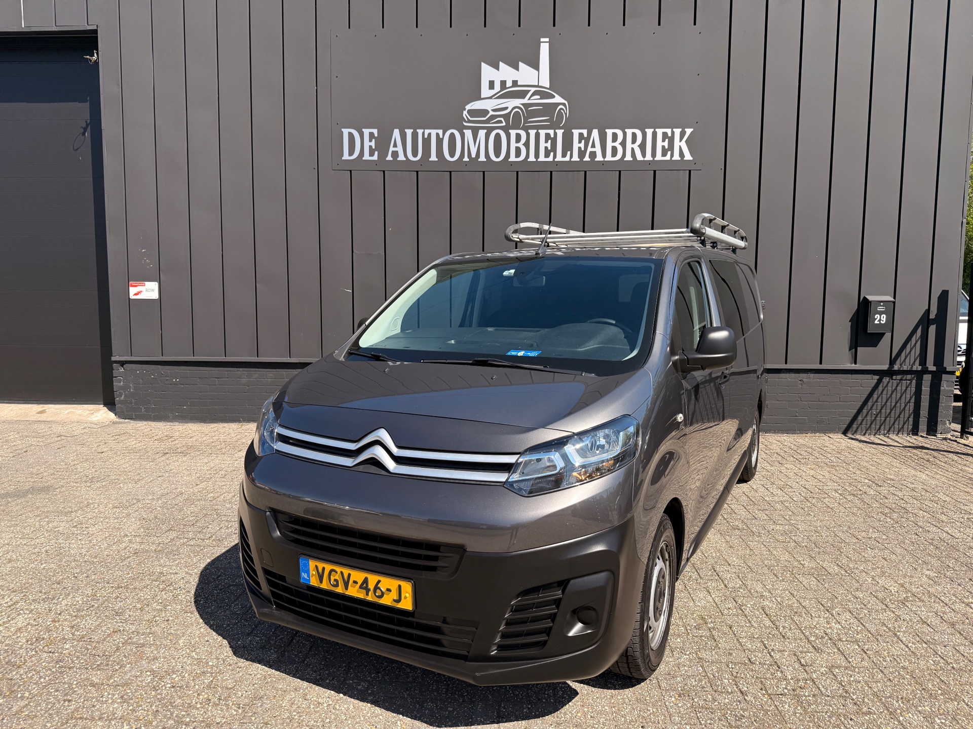 Citroen Jumpy 2.0 BlueHDI 120 XL Club DC Automaat Trekhaak L3 2020 - voorkant