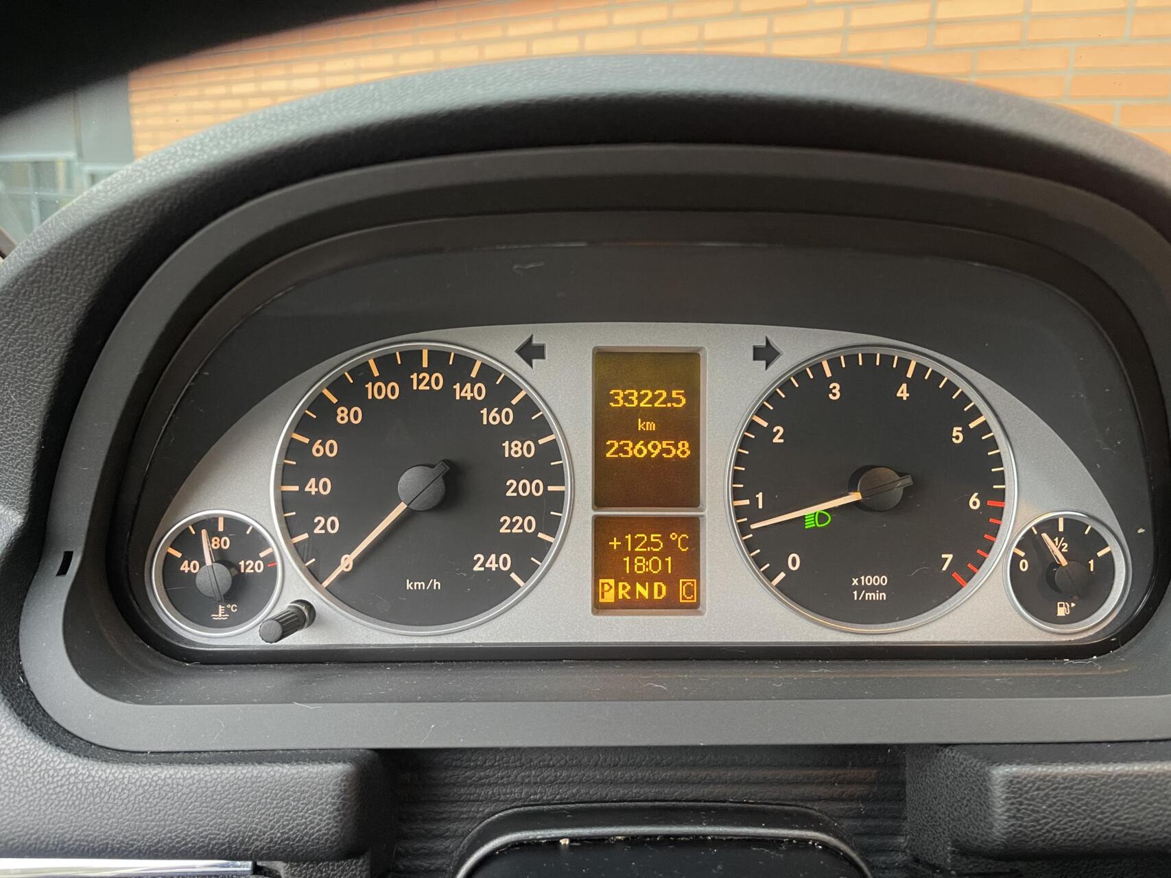Foto van Mercedes-Benz B 150