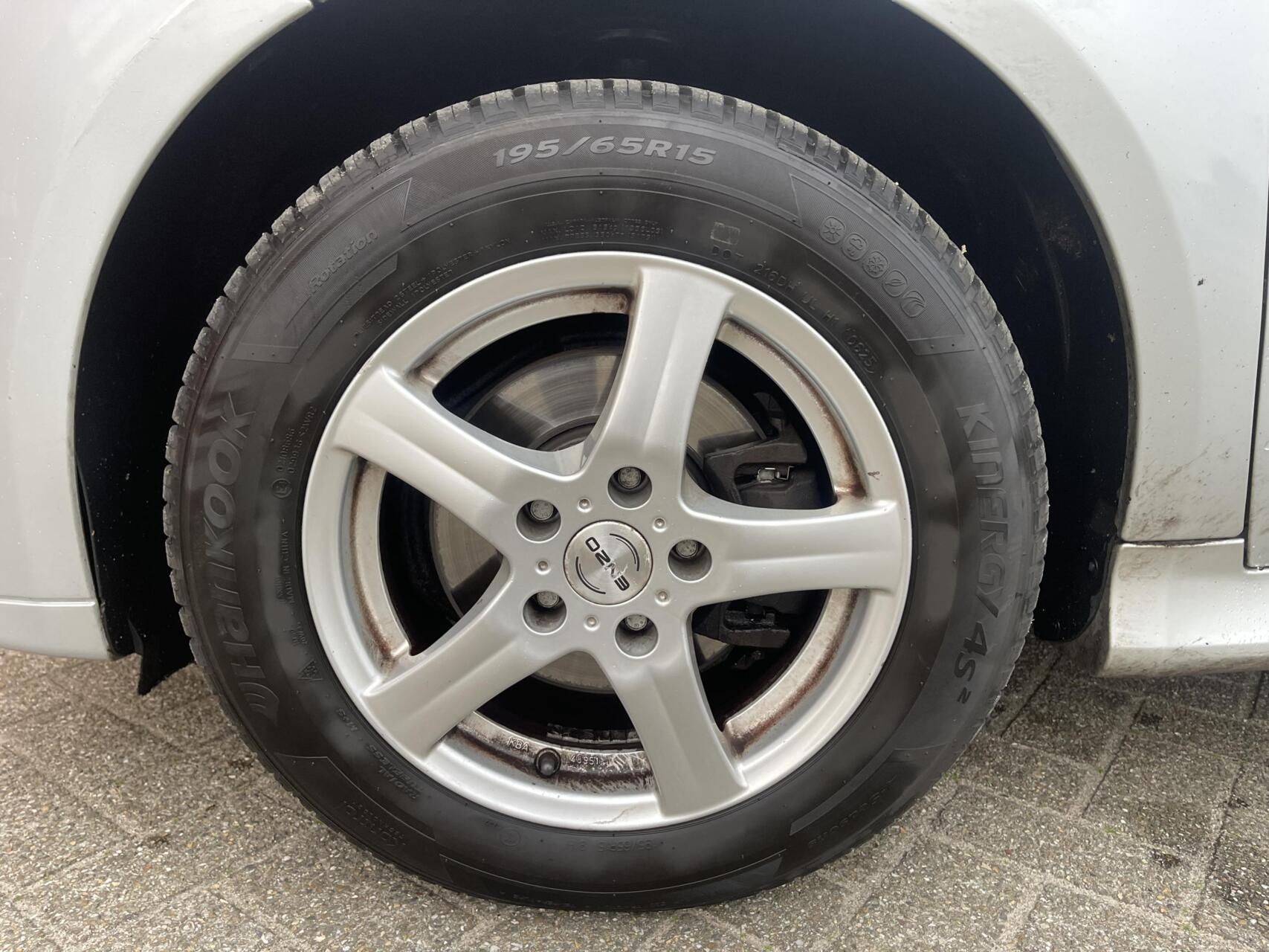 Foto van Mercedes-Benz B 150