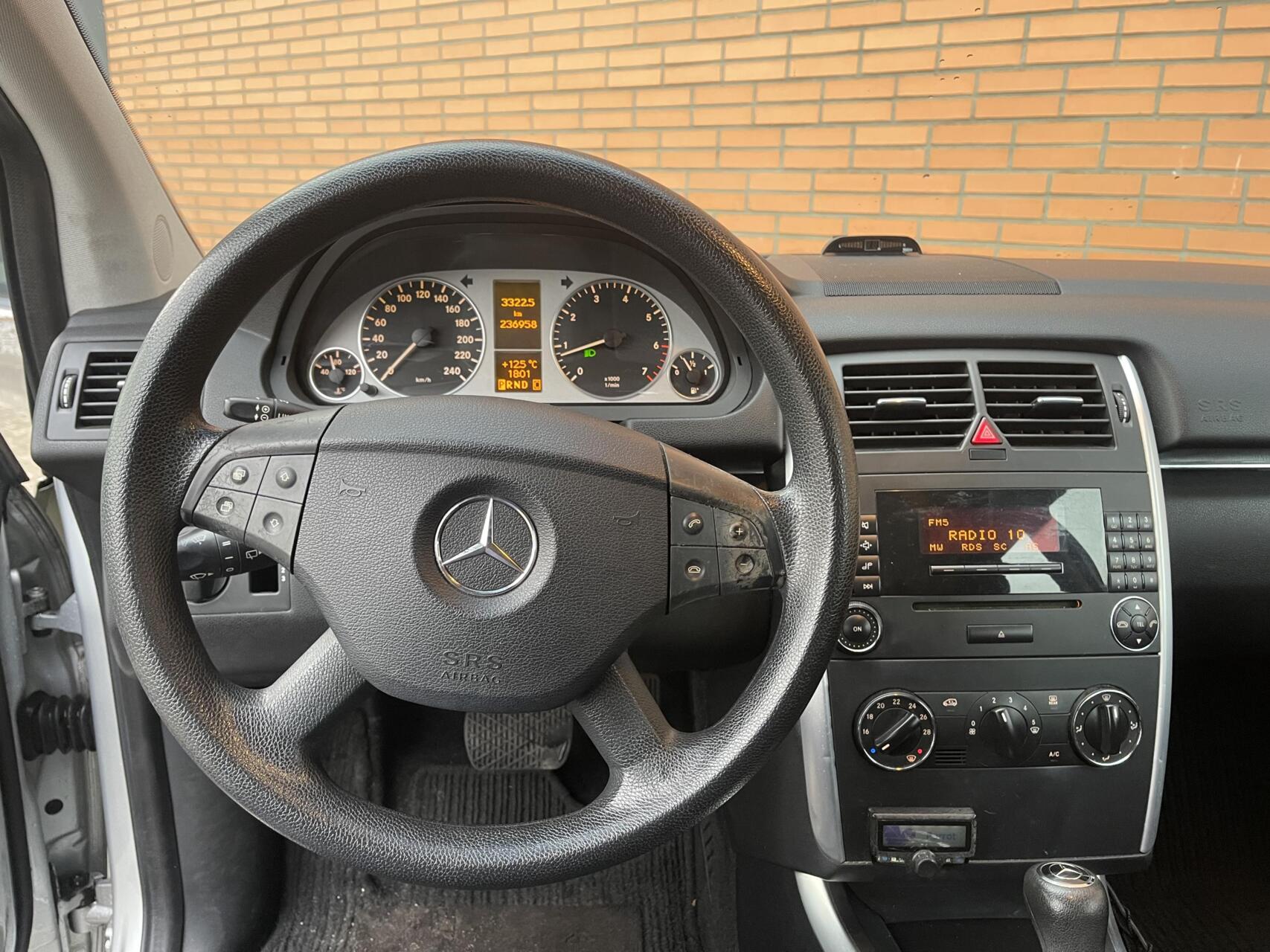 Foto van Mercedes-Benz B 150