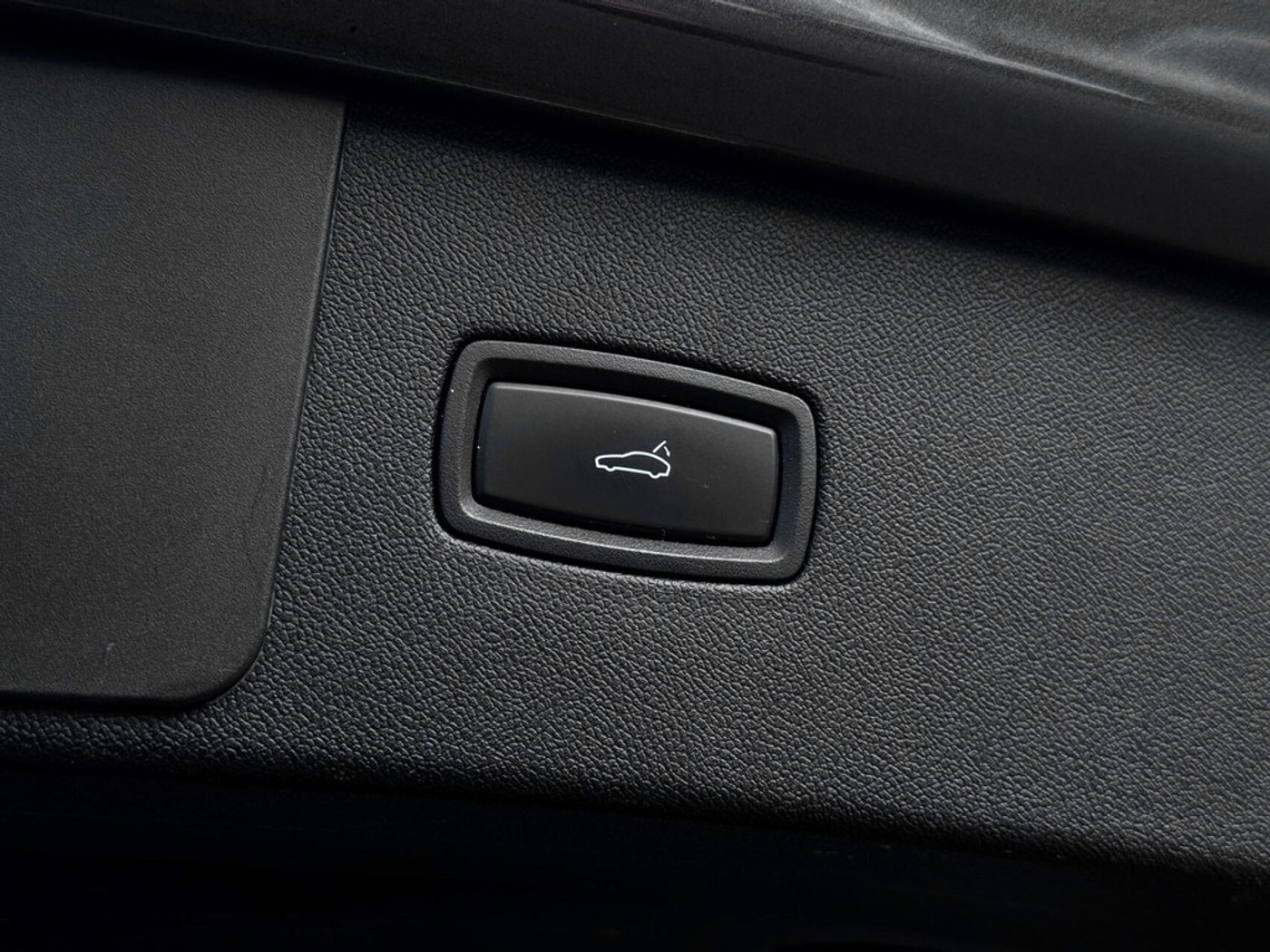 Foto van Porsche Cayenne E-hybrid