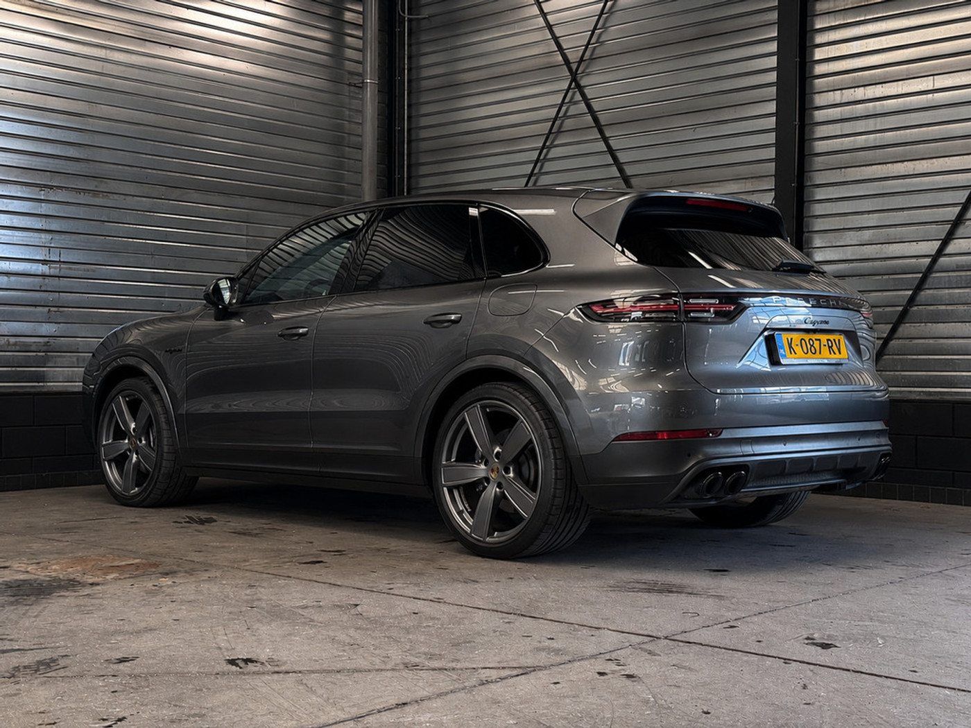 Foto van Porsche Cayenne E-hybrid