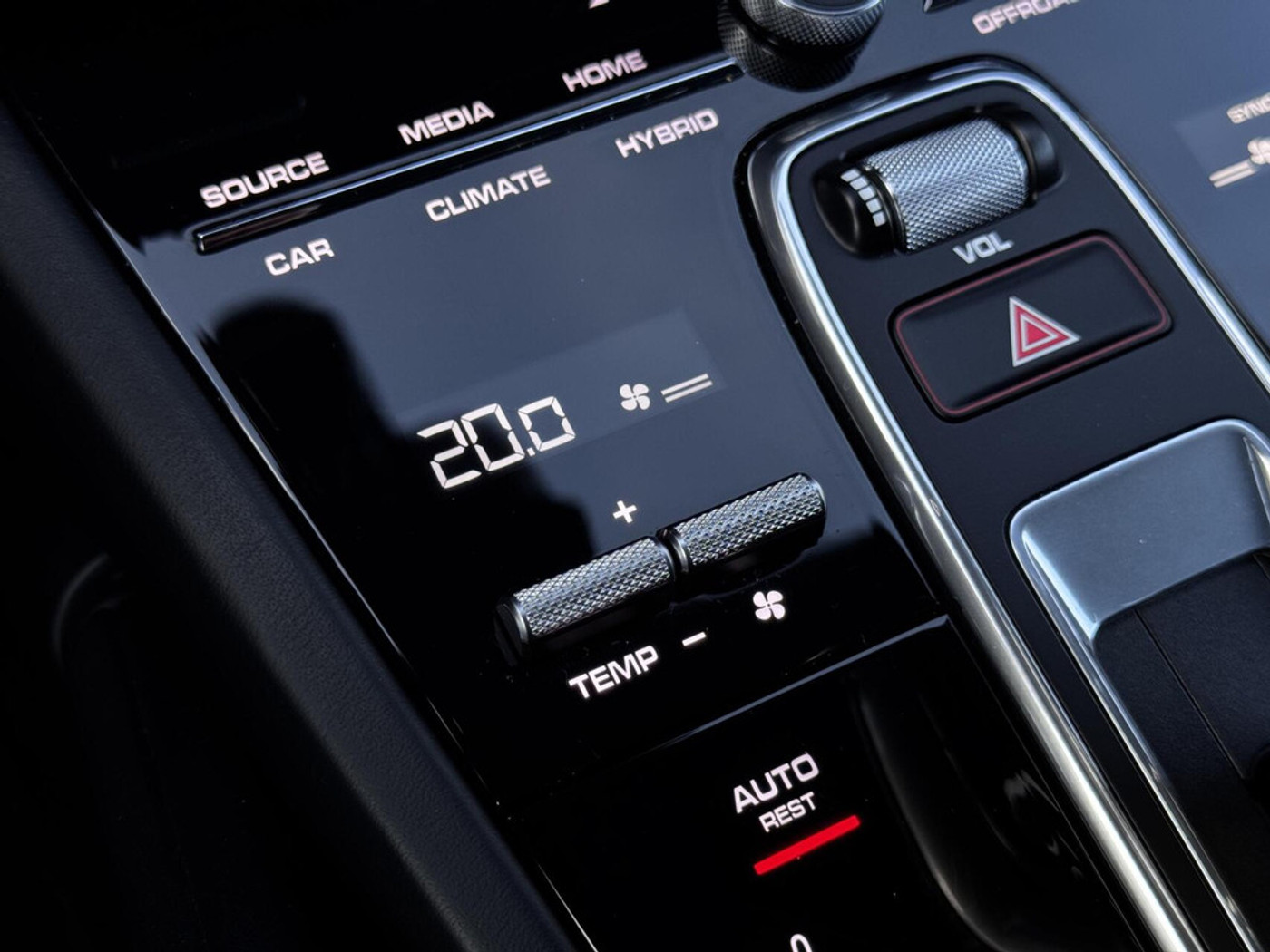 Foto van Porsche Cayenne E-hybrid