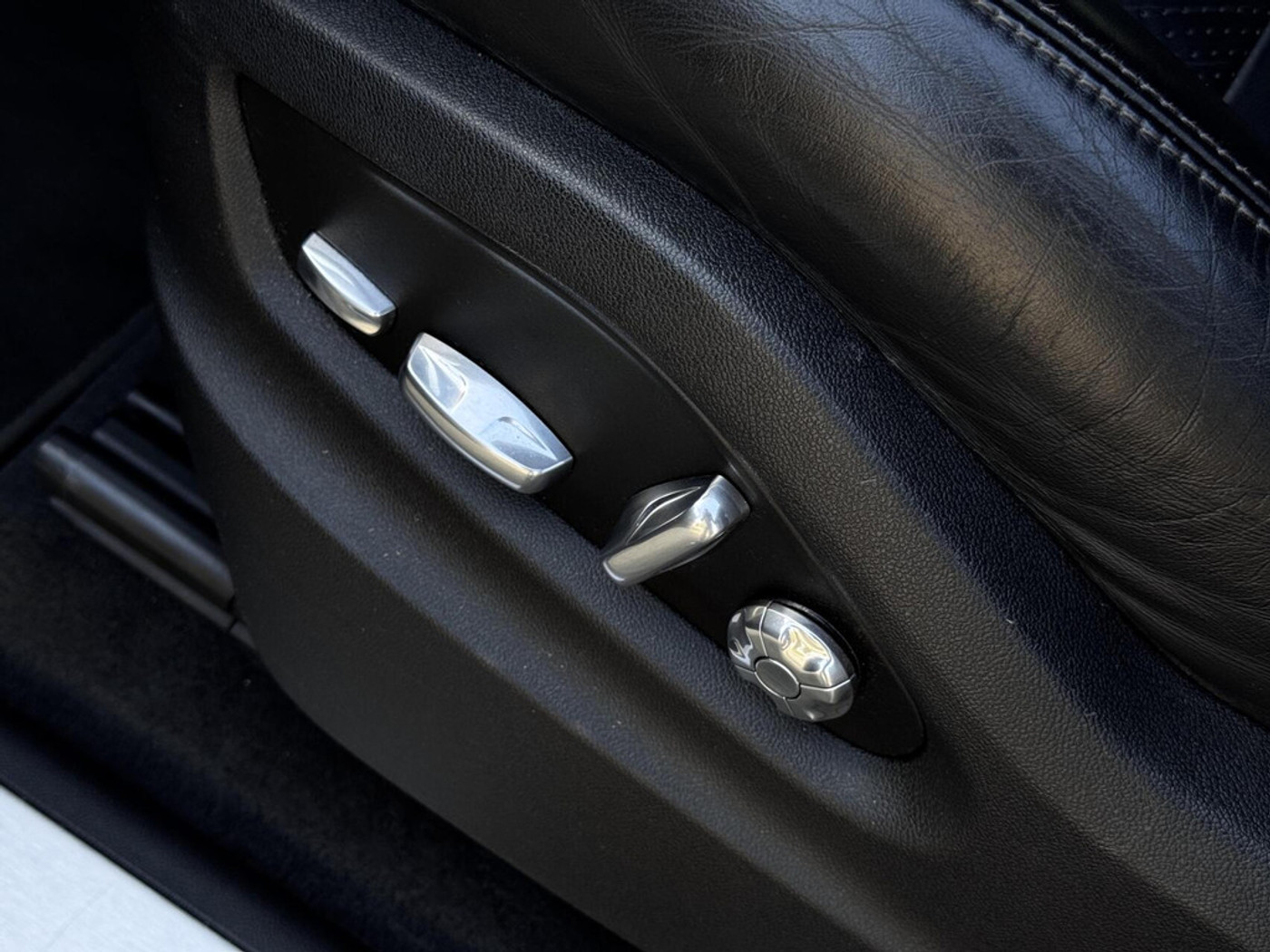 Foto van Porsche Cayenne E-hybrid