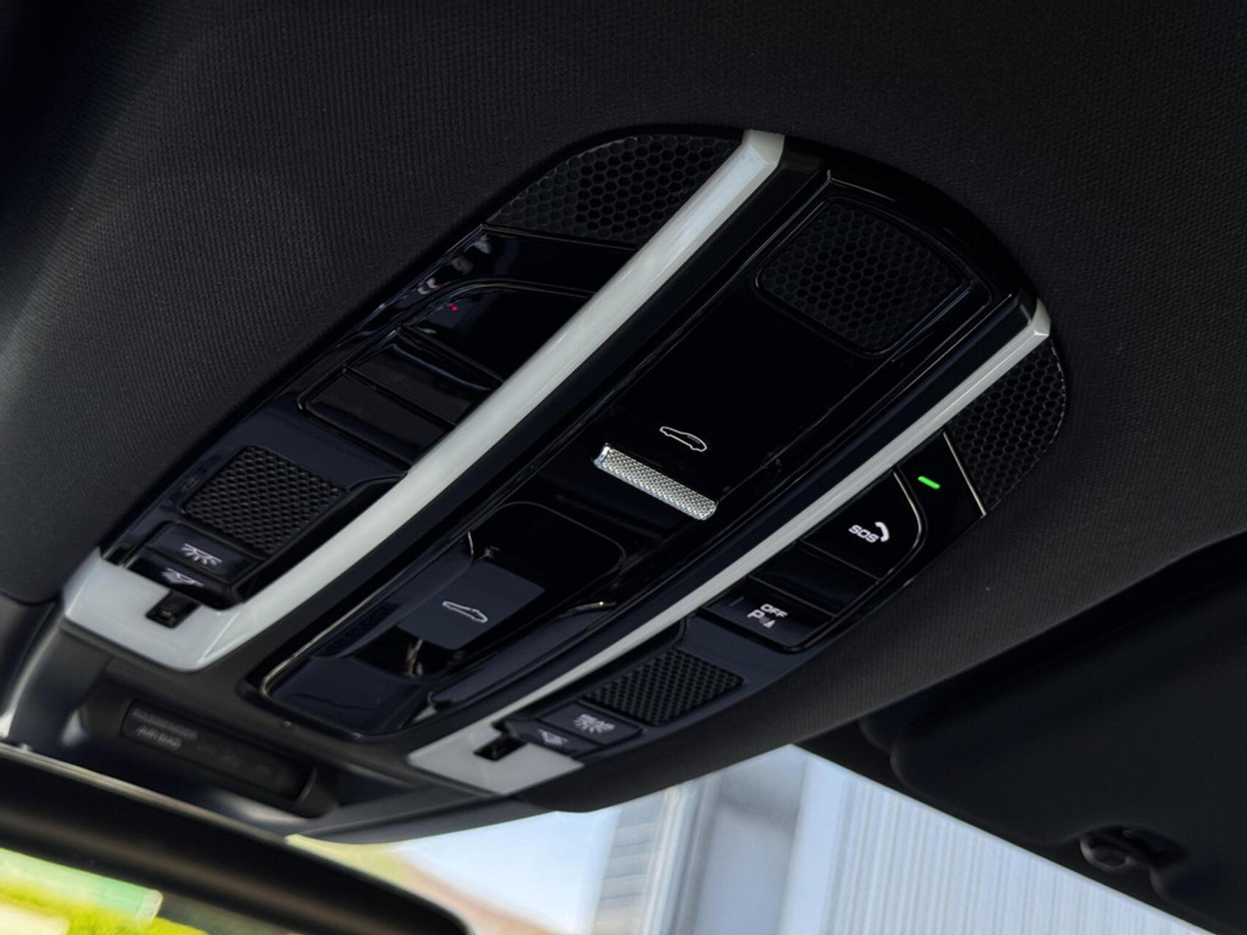 Foto van Porsche Cayenne E-hybrid