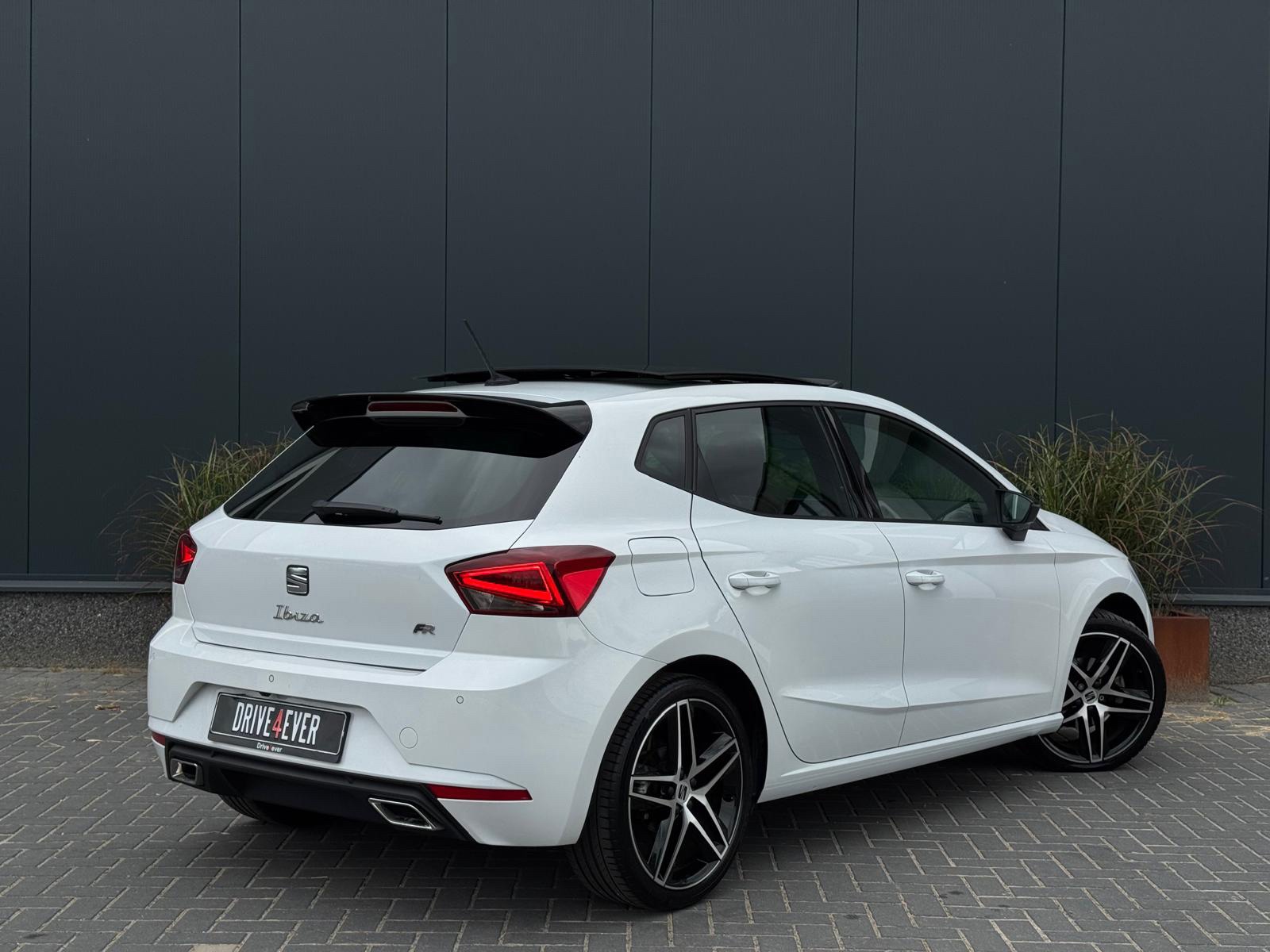 Foto van Seat Ibiza