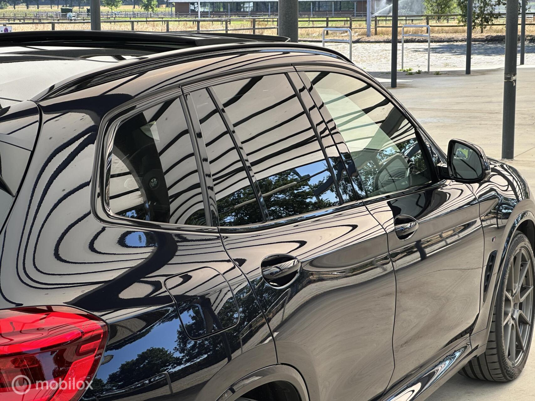 Foto van BMW X3 M40i