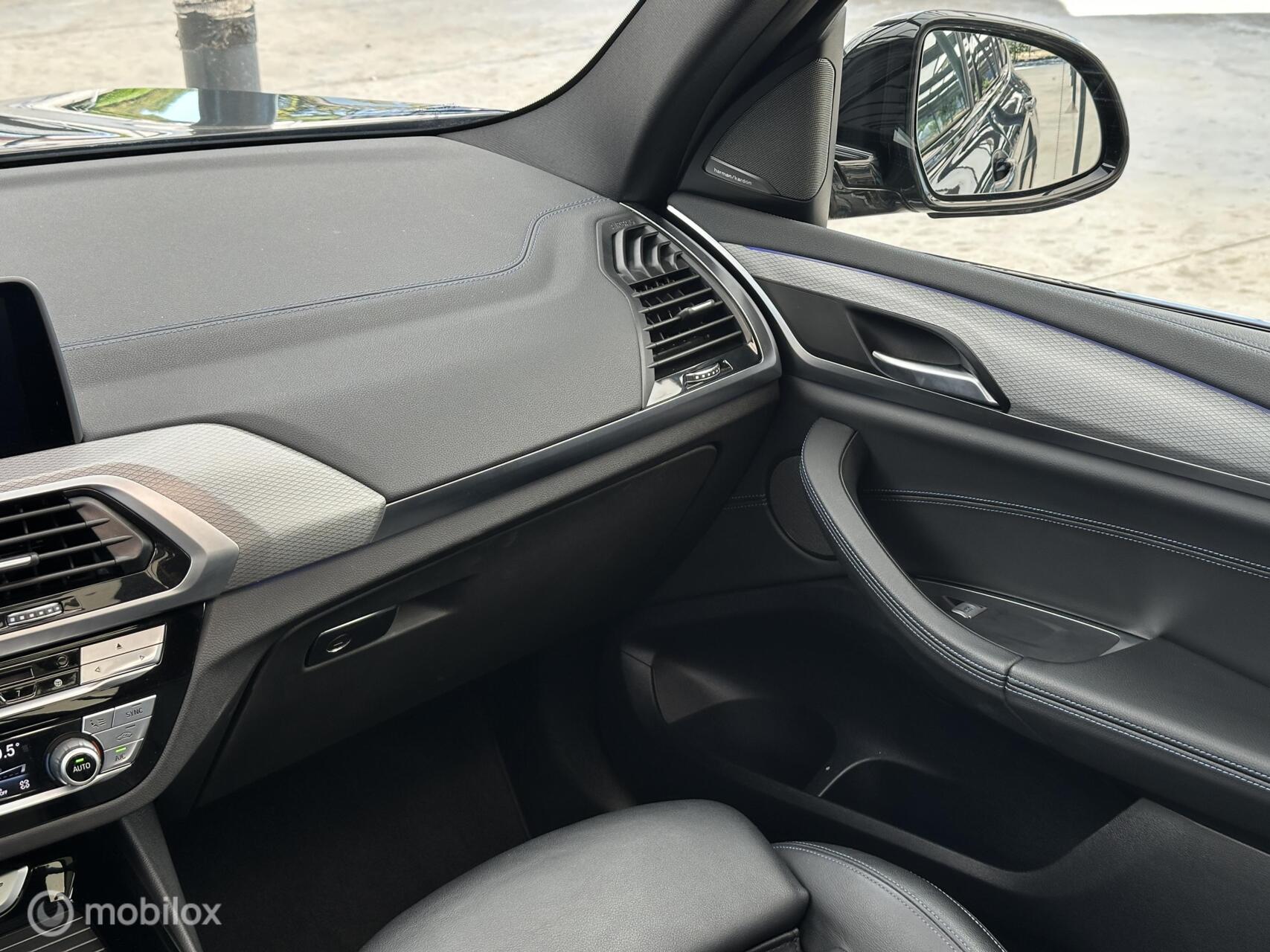 Foto van BMW X3 M40i