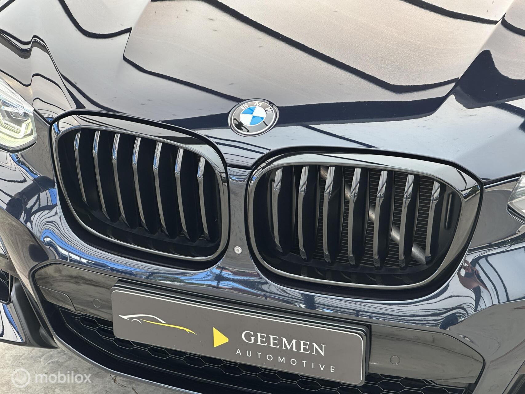 Foto van BMW X3 M40i