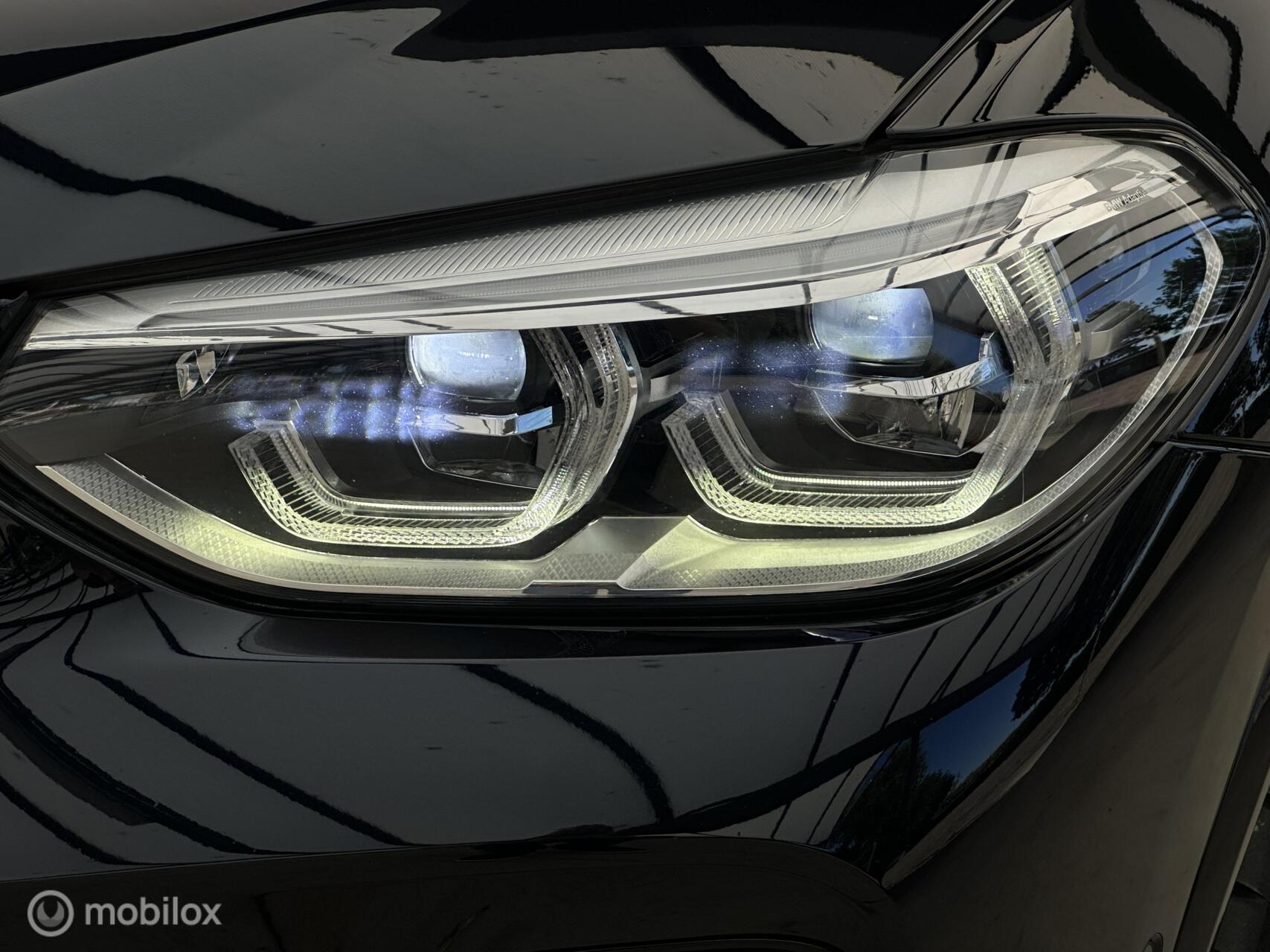 Foto van BMW X3 M40i