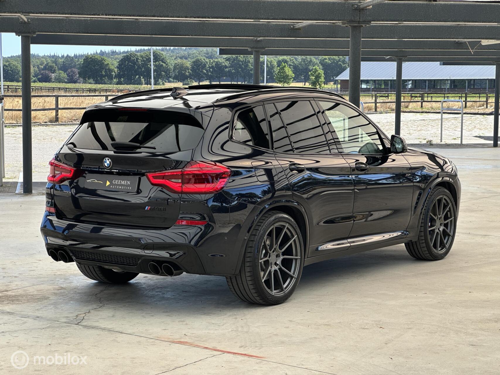 Foto van BMW X3 M40i