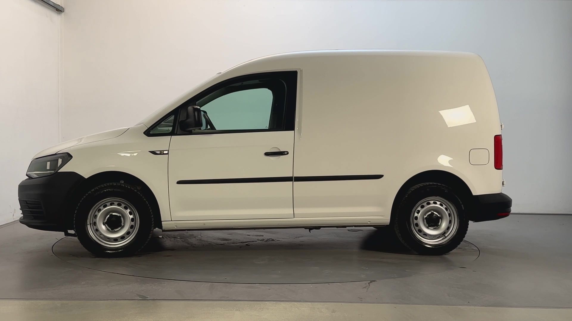 Foto van Volkswagen Caddy Modified Partition Wall
