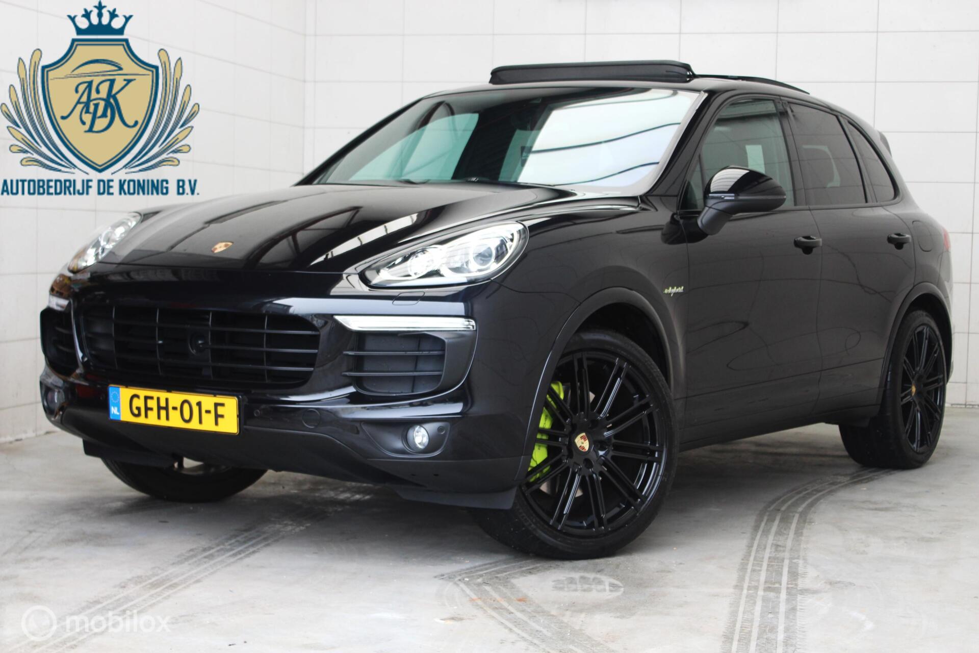 Porsche Cayenne 3.0 S E-Hybrid Platinum Pano,ACC,Luchtvering 2017 - voorkant