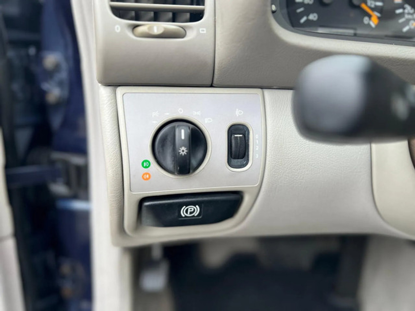 Foto van Mercedes-Benz CLK 230 Kompressor