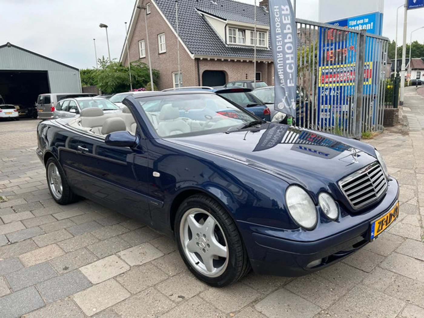 Foto van Mercedes-Benz CLK 230 Kompressor