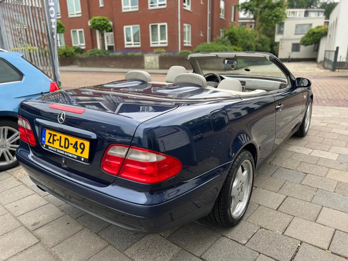 Foto van Mercedes-Benz CLK 230 Kompressor