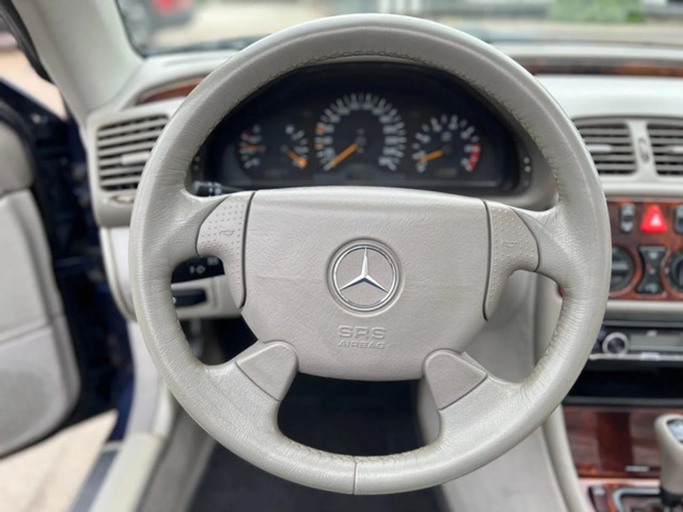 Foto van Mercedes-Benz CLK 230 Kompressor