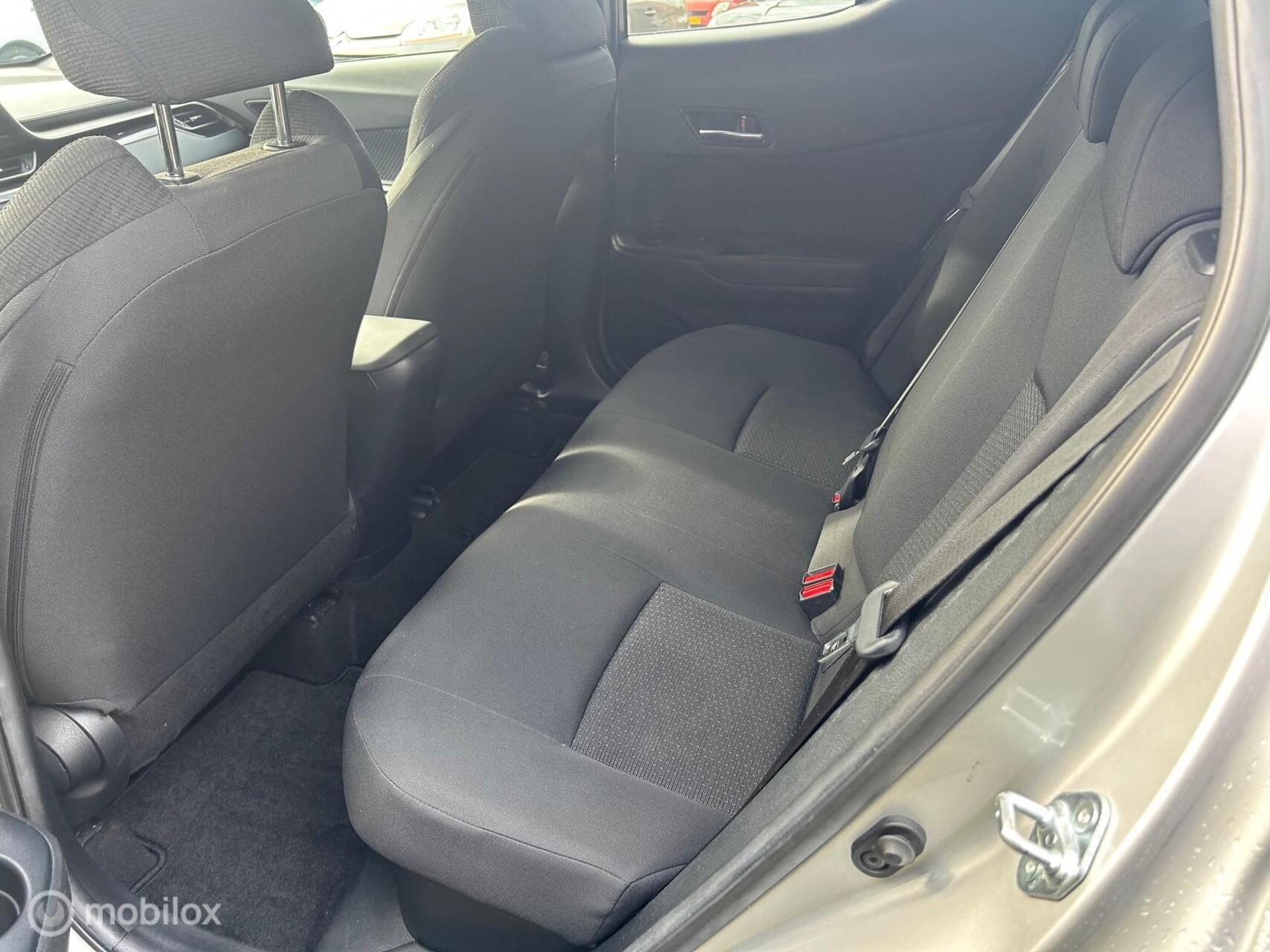 Foto van Toyota C-hr