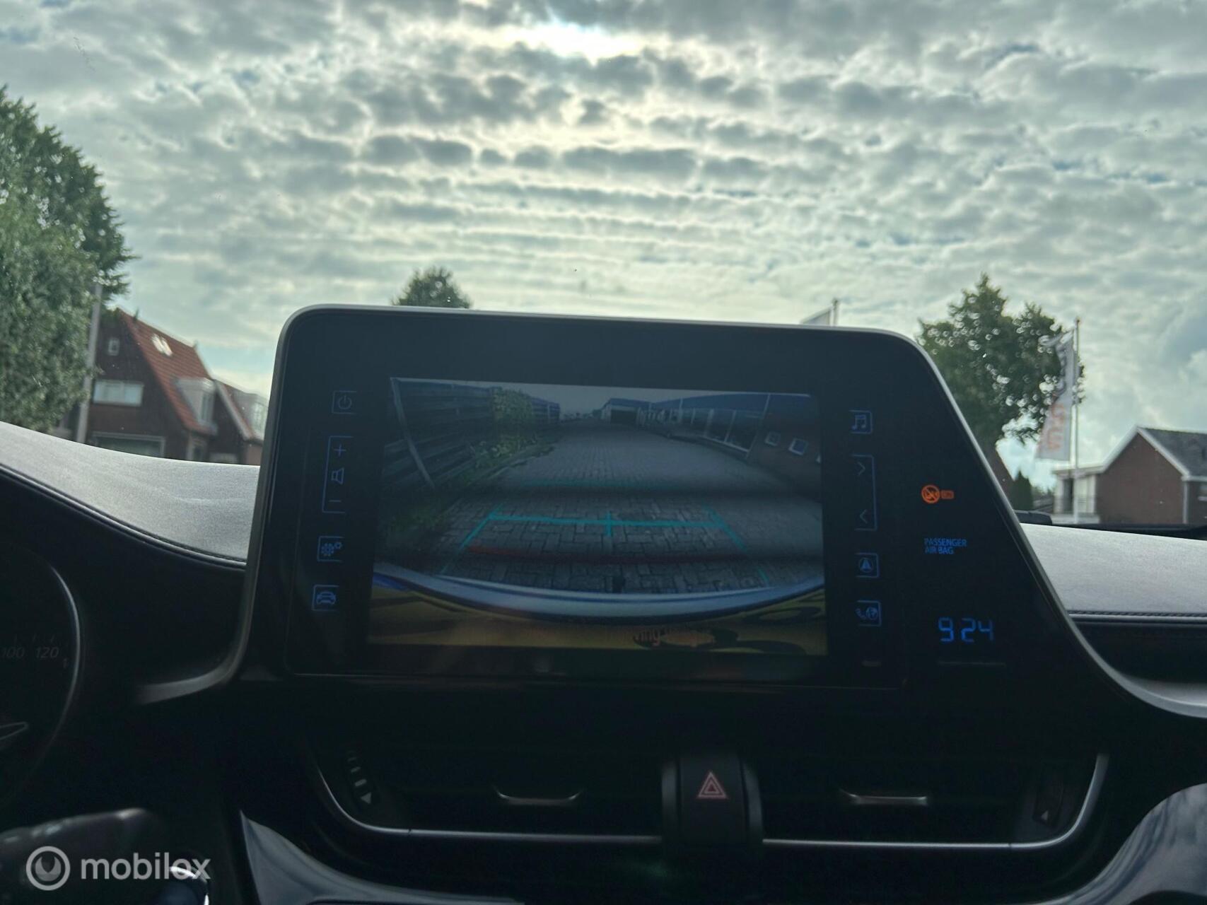 Foto van Toyota C-hr