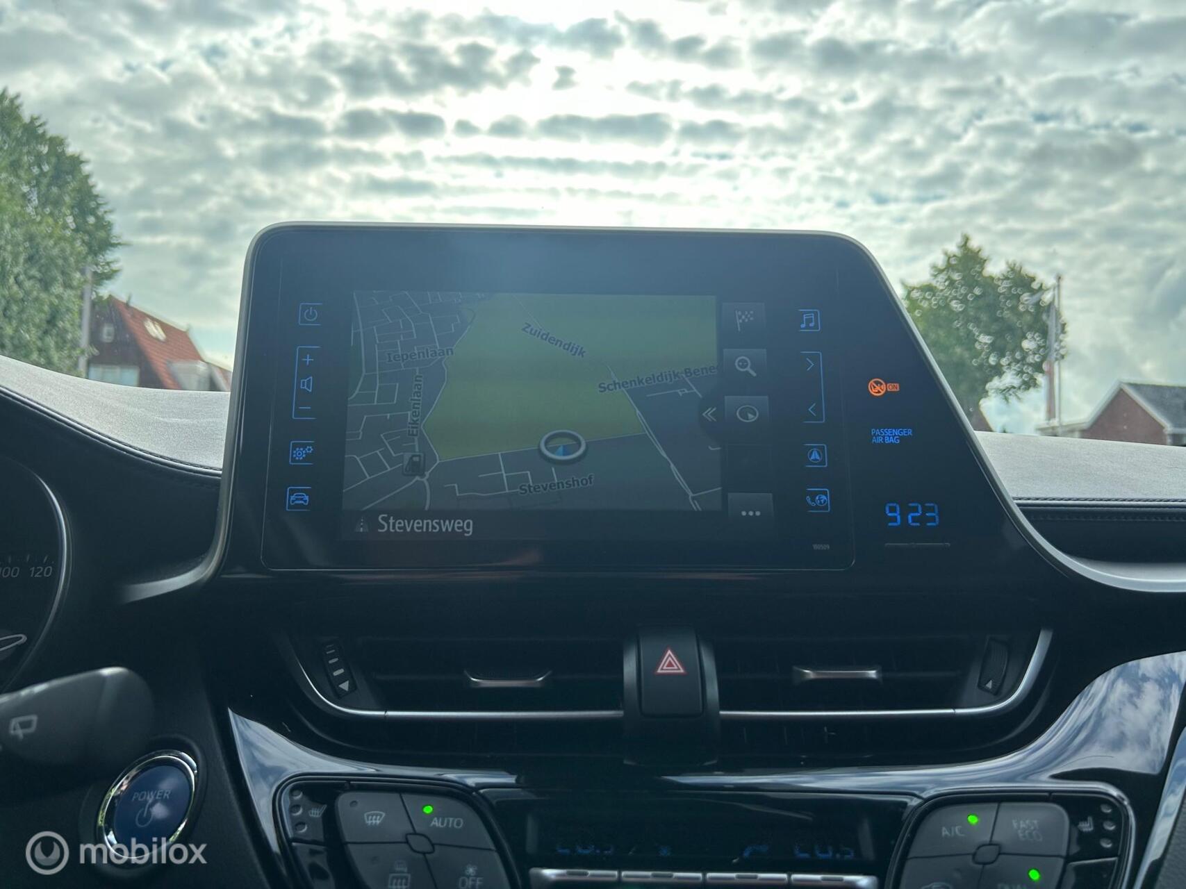 Foto van Toyota C-hr