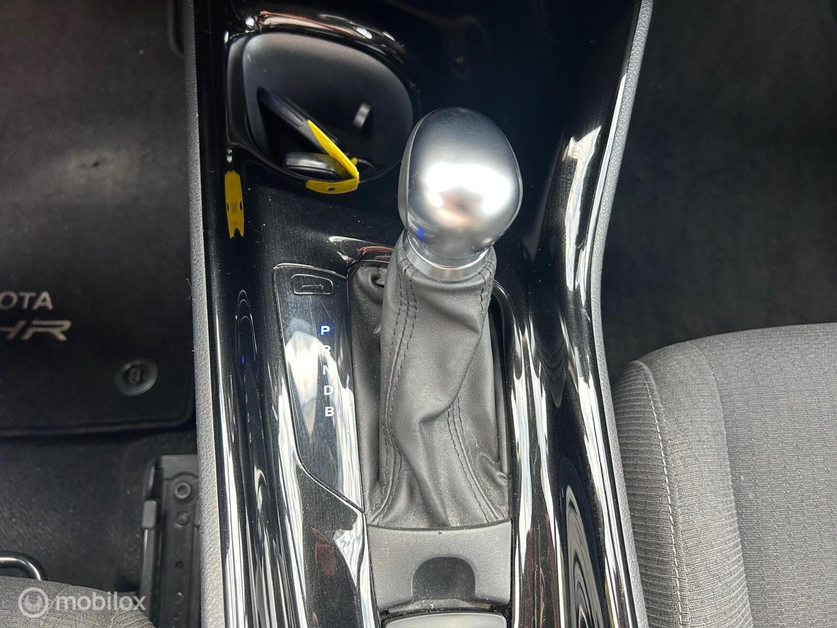 Foto van Toyota C-hr