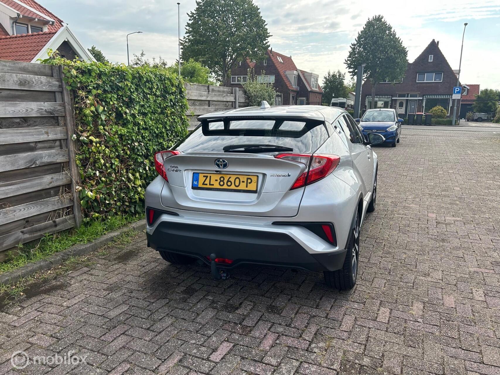 Foto van Toyota C-hr