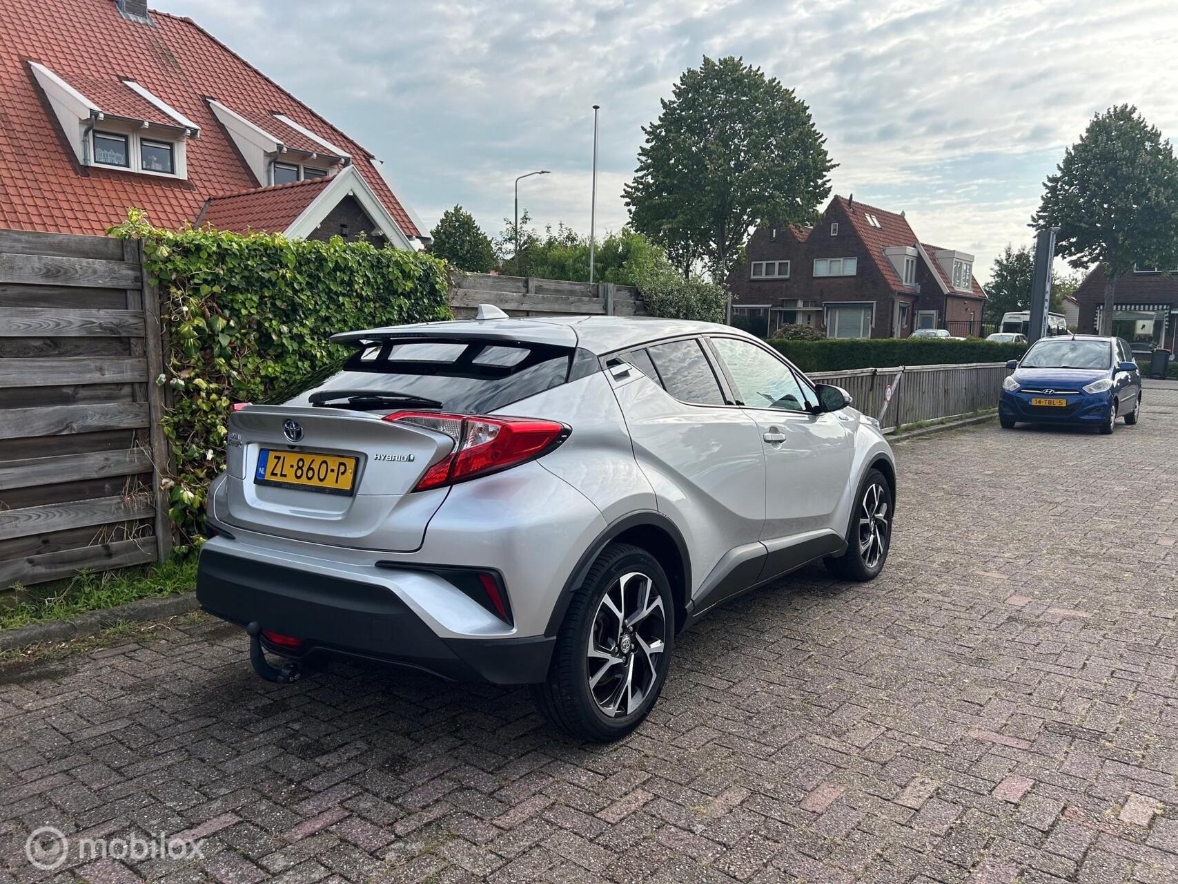 Foto van Toyota C-hr