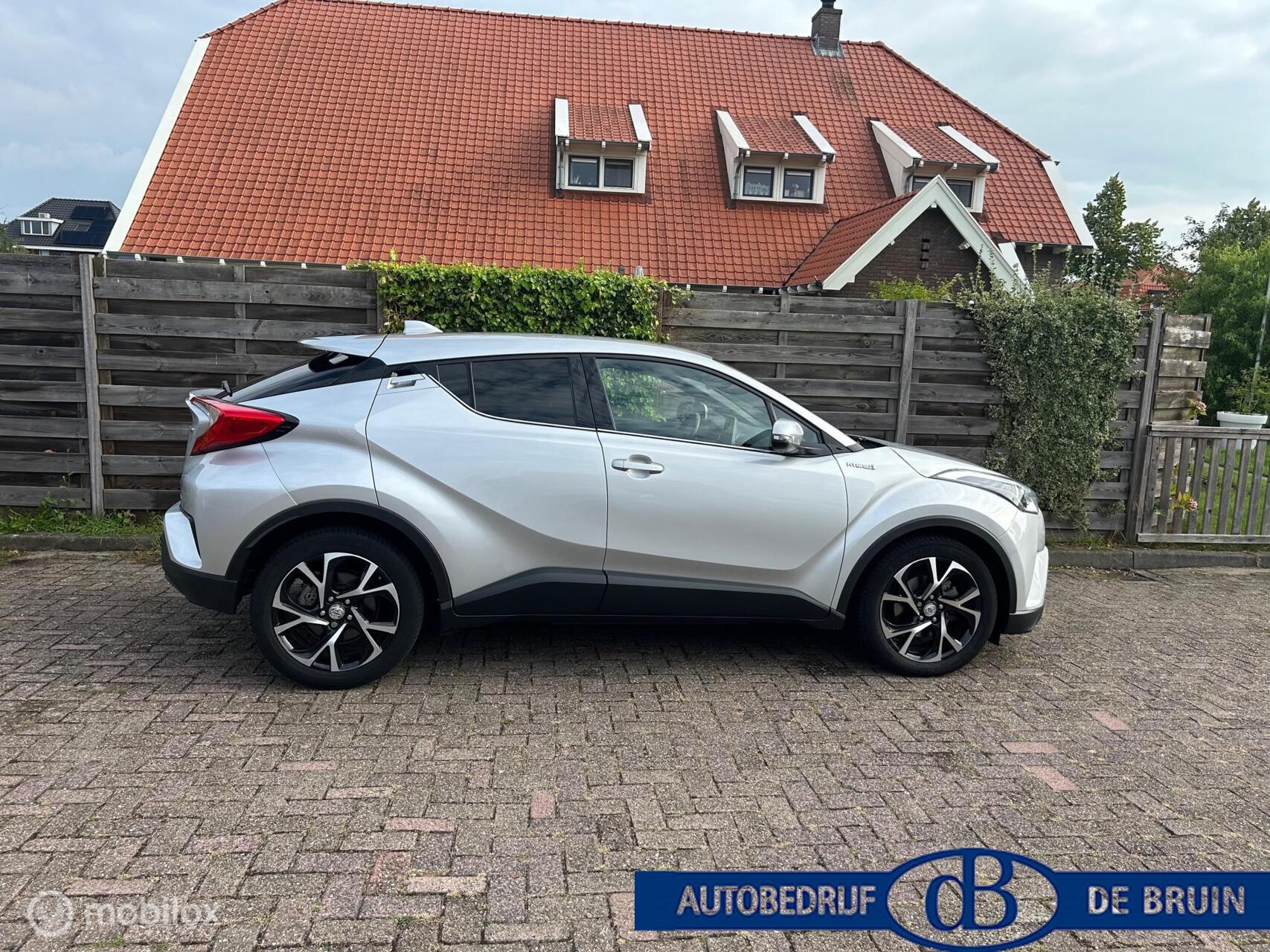 Foto van Toyota C-hr