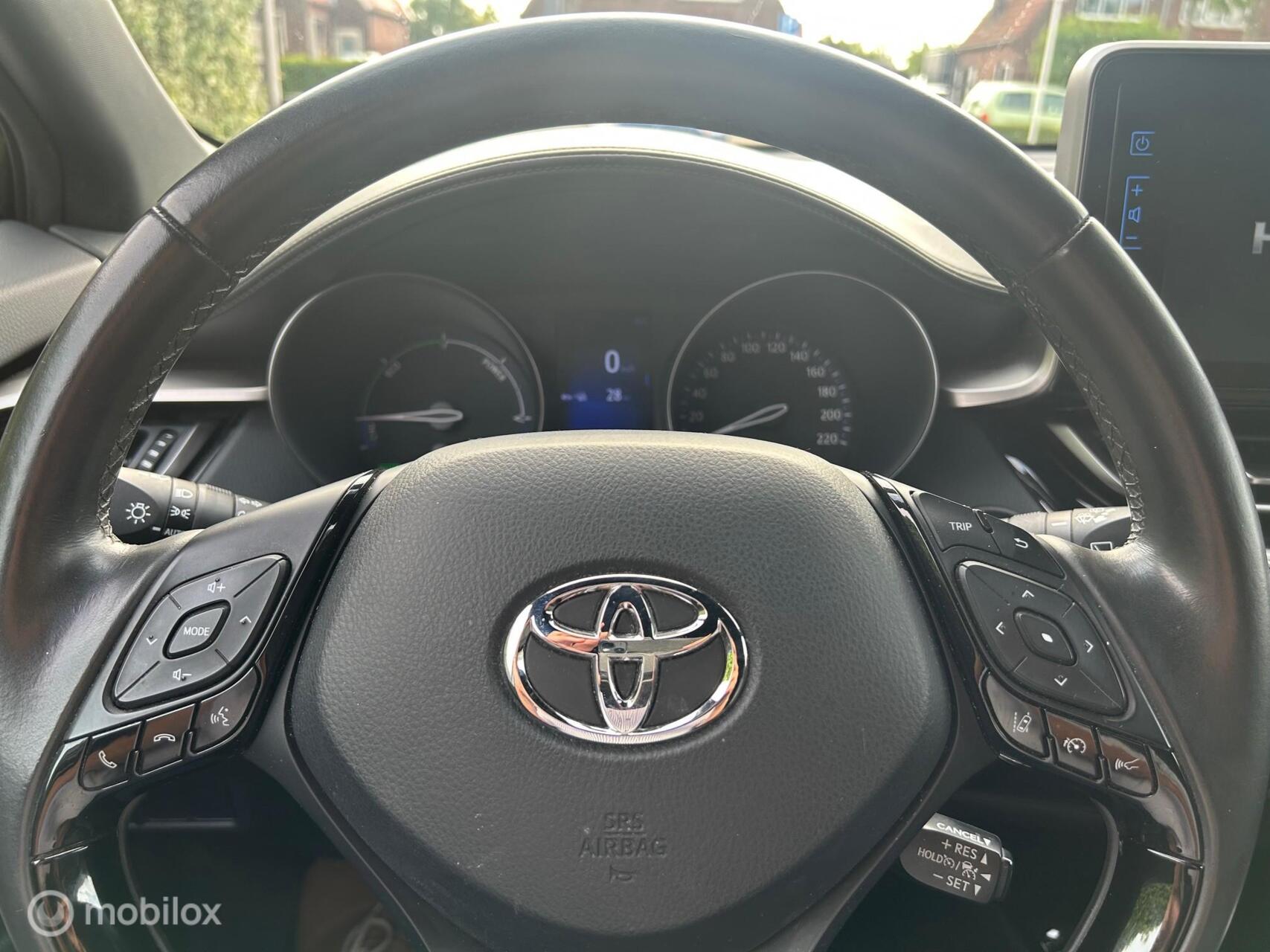 Foto van Toyota C-hr