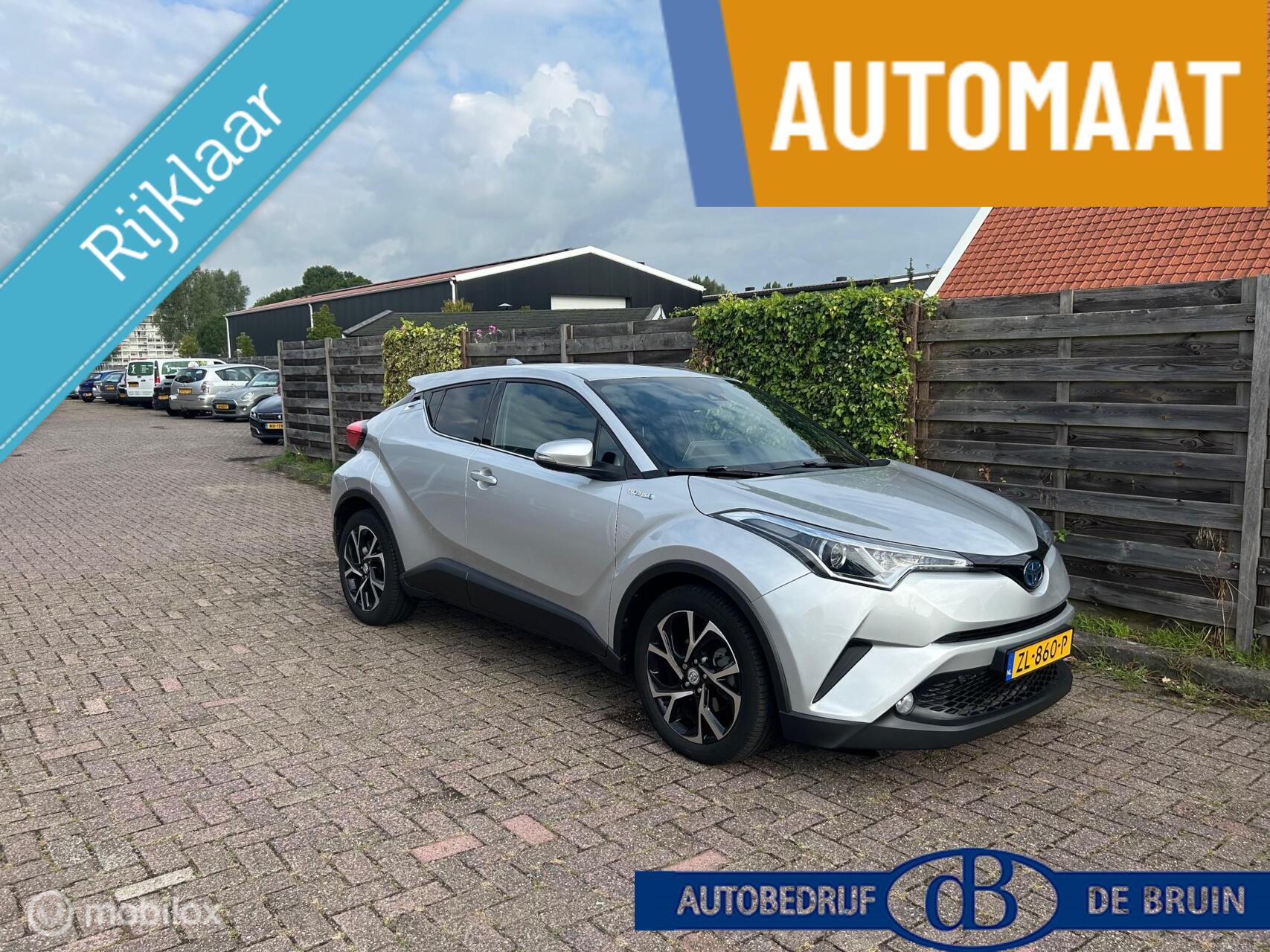 Toyota C-hr 1.8 Hybrid Dynamic Sport Trekhaak 2019 - voorkant