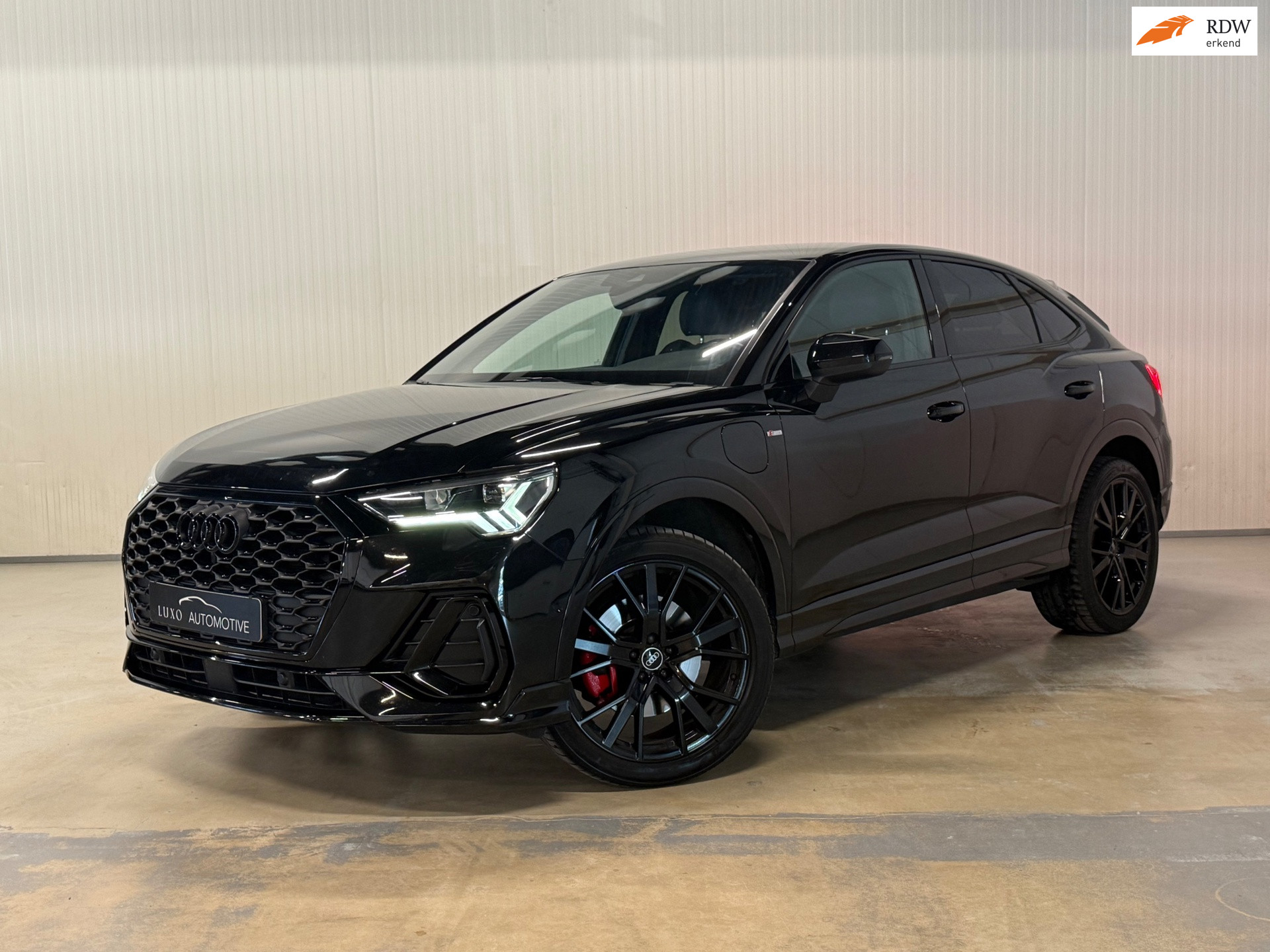 Audi Q3 Sportback E-tron 45 TFSI e Edition | 3x S-LINE | BLACK OPTIC | CAMERA | LED | PLUG IN HYBRIDE 2021 - voorkant