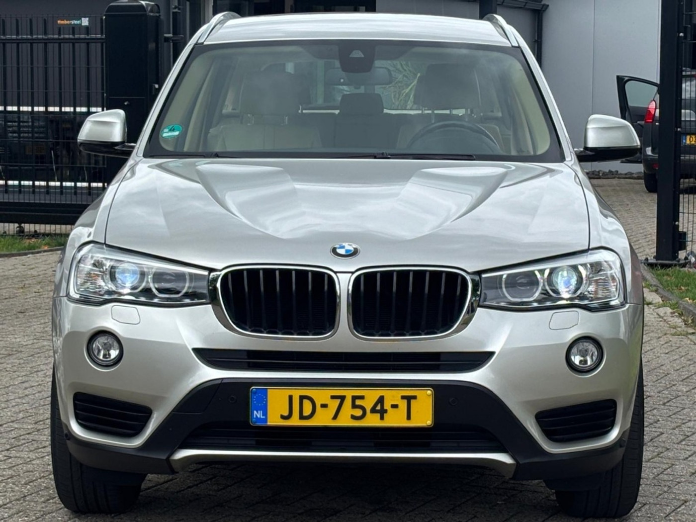 Foto van BMW X3 Xdrive20d