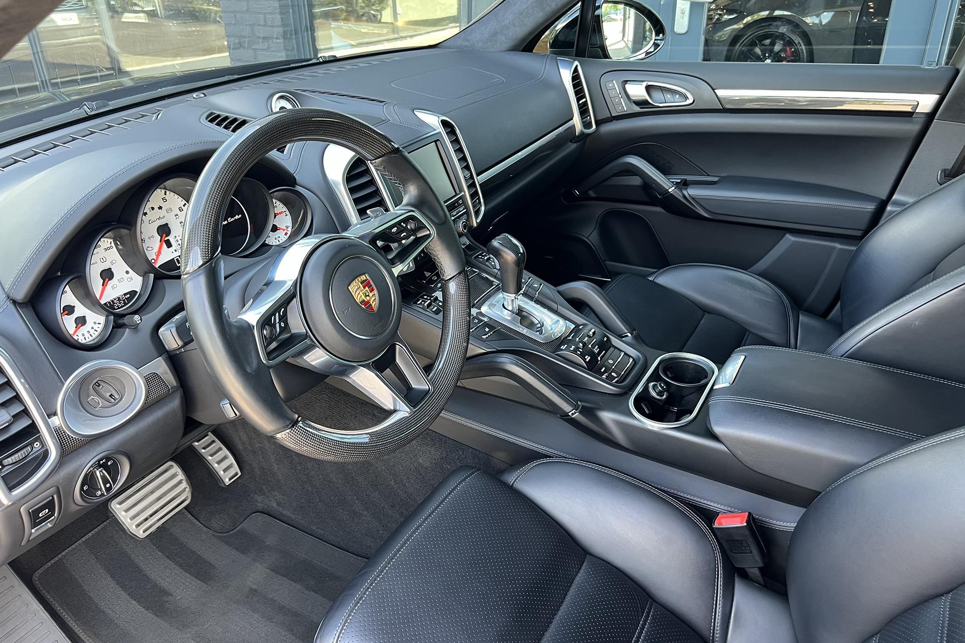 Foto van Porsche Cayenne Turbo