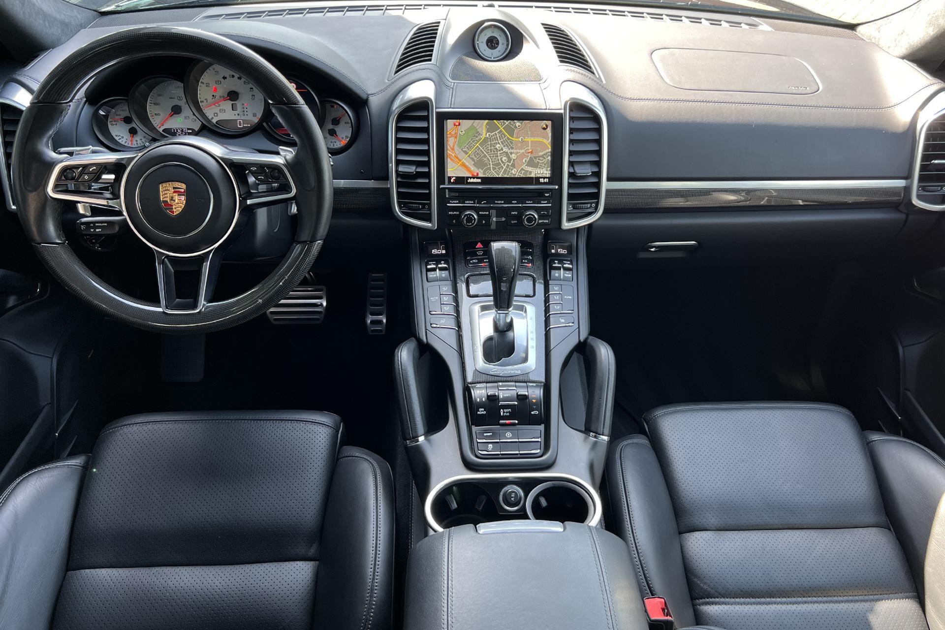 Foto van Porsche Cayenne Turbo