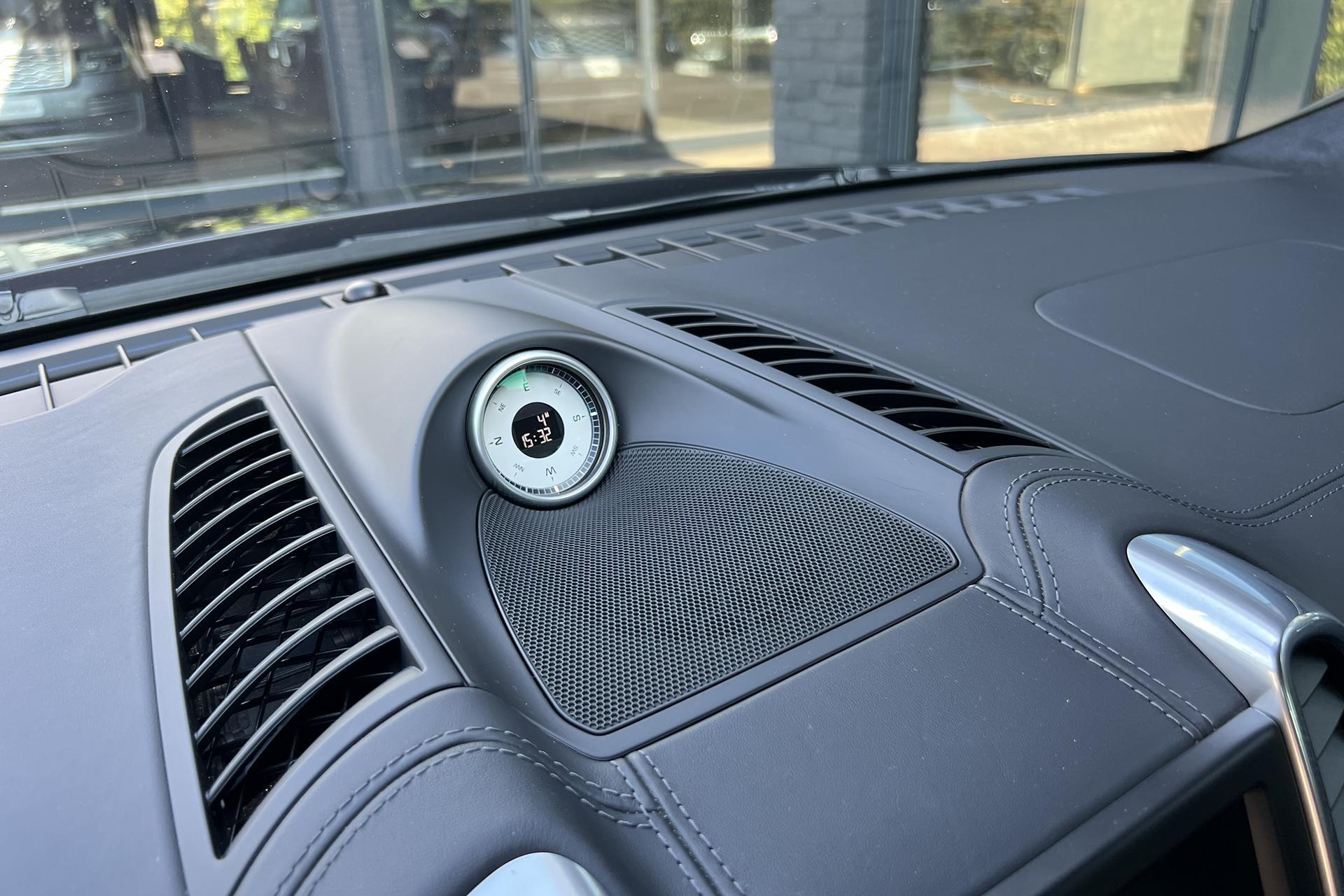 Foto van Porsche Cayenne Turbo