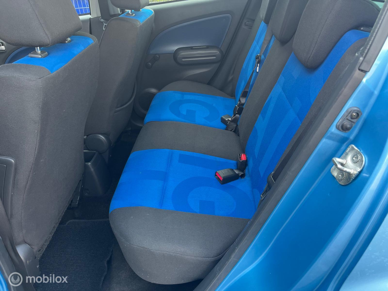 Foto van Opel Agila