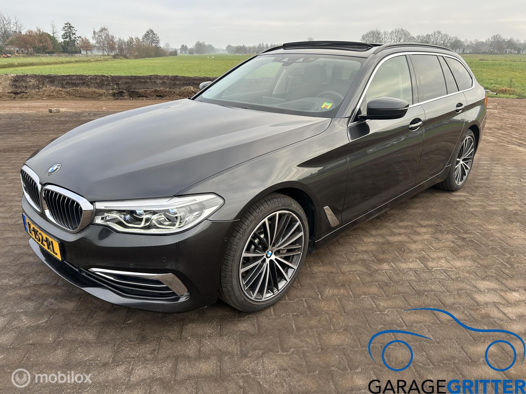 BMW 530i 530i High Executive 2020 - voorkant