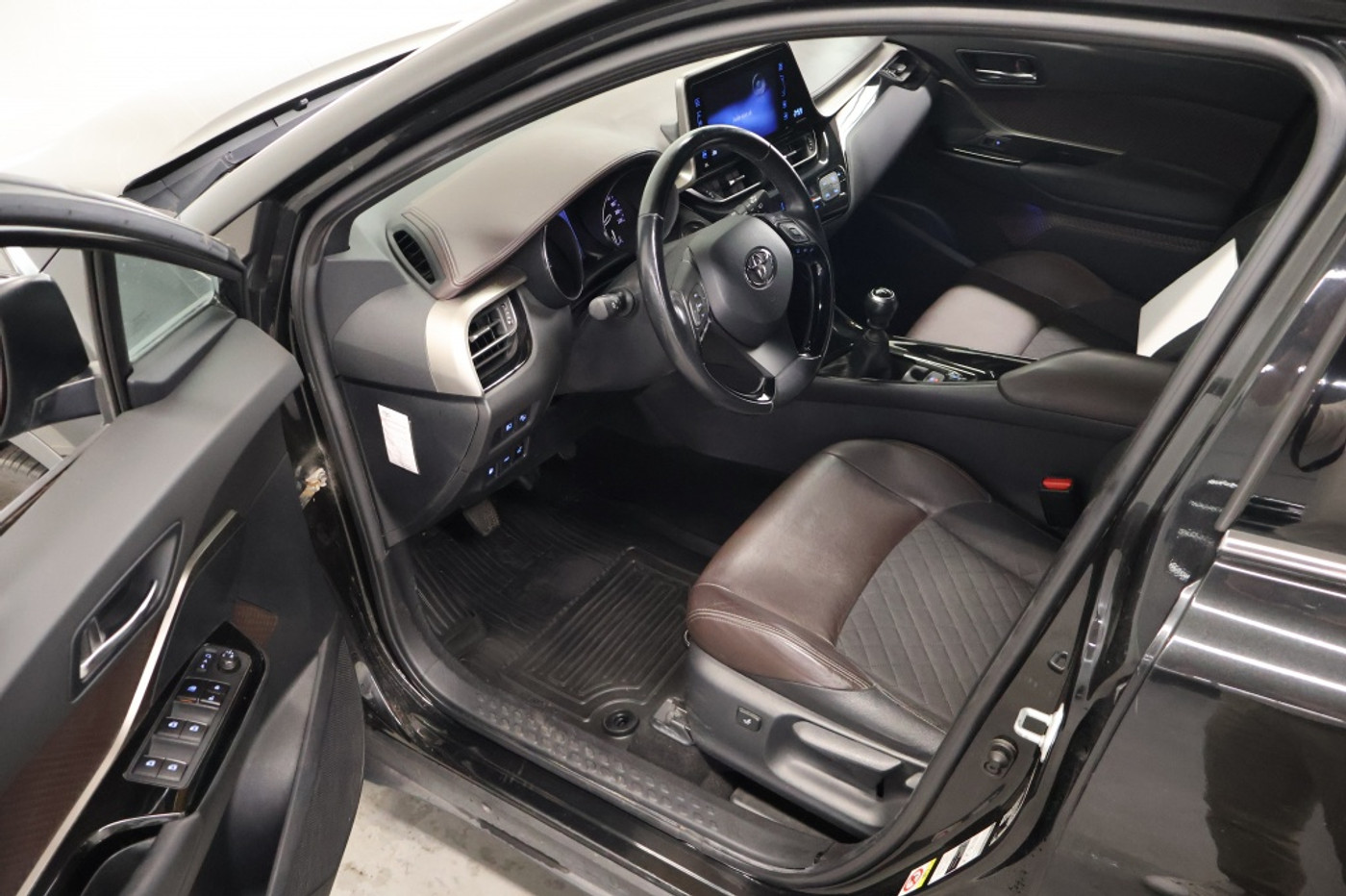Foto van Toyota C-hr