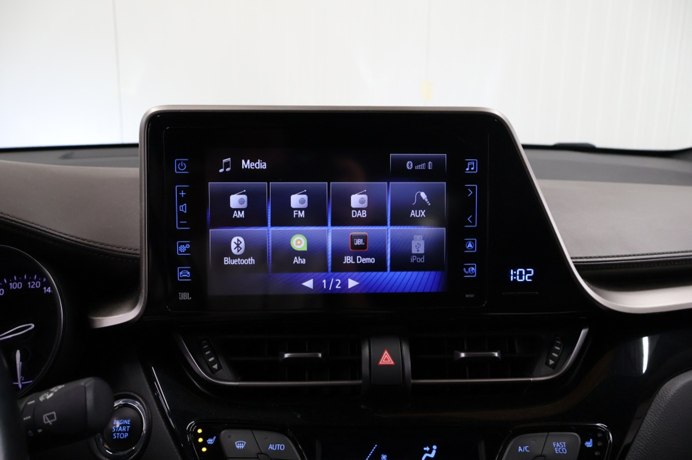 Foto van Toyota C-hr