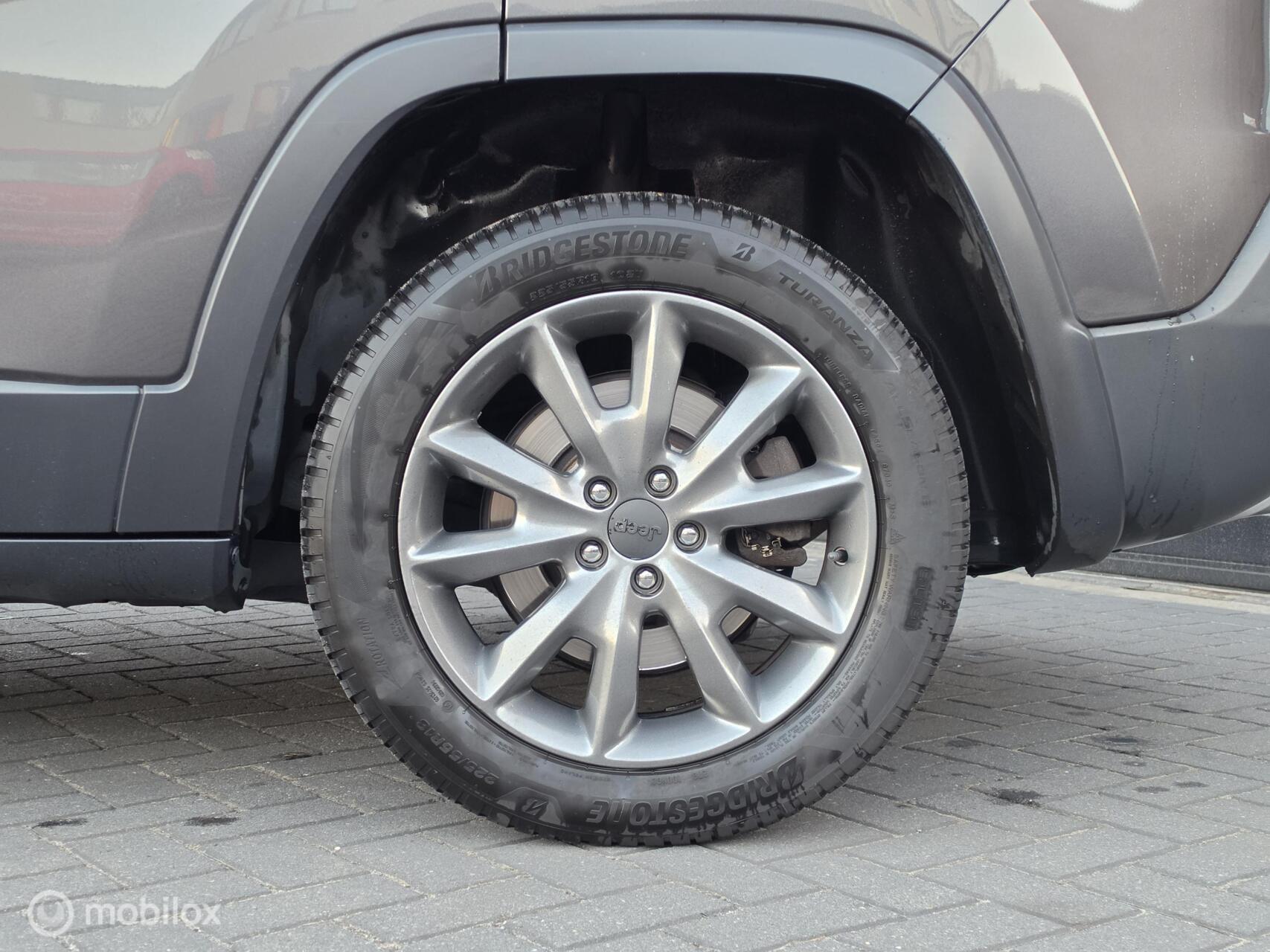 Foto van Jeep Cherokee