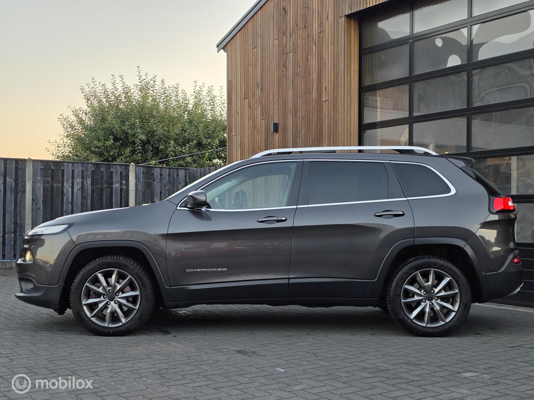 Foto van Jeep Cherokee