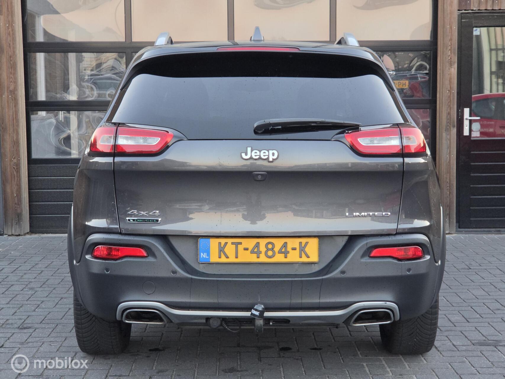 Foto van Jeep Cherokee