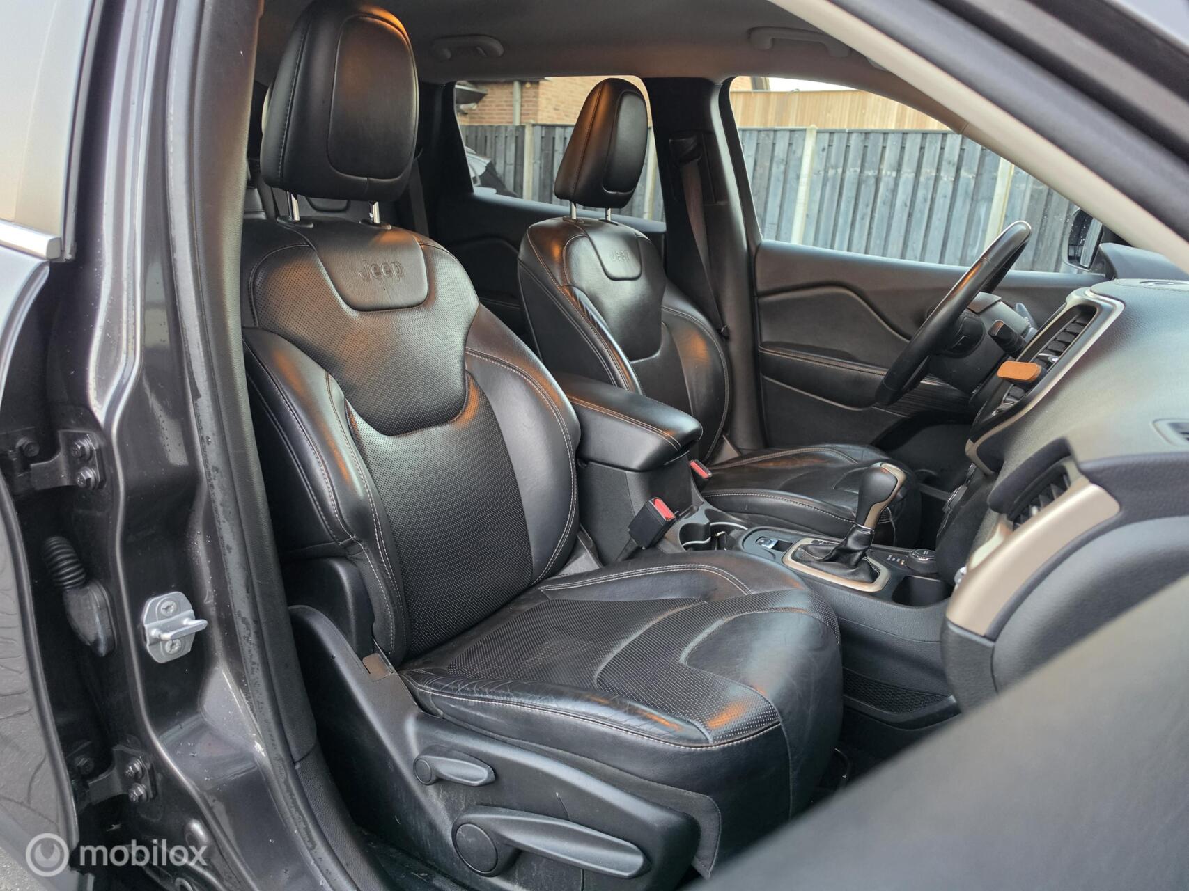 Foto van Jeep Cherokee