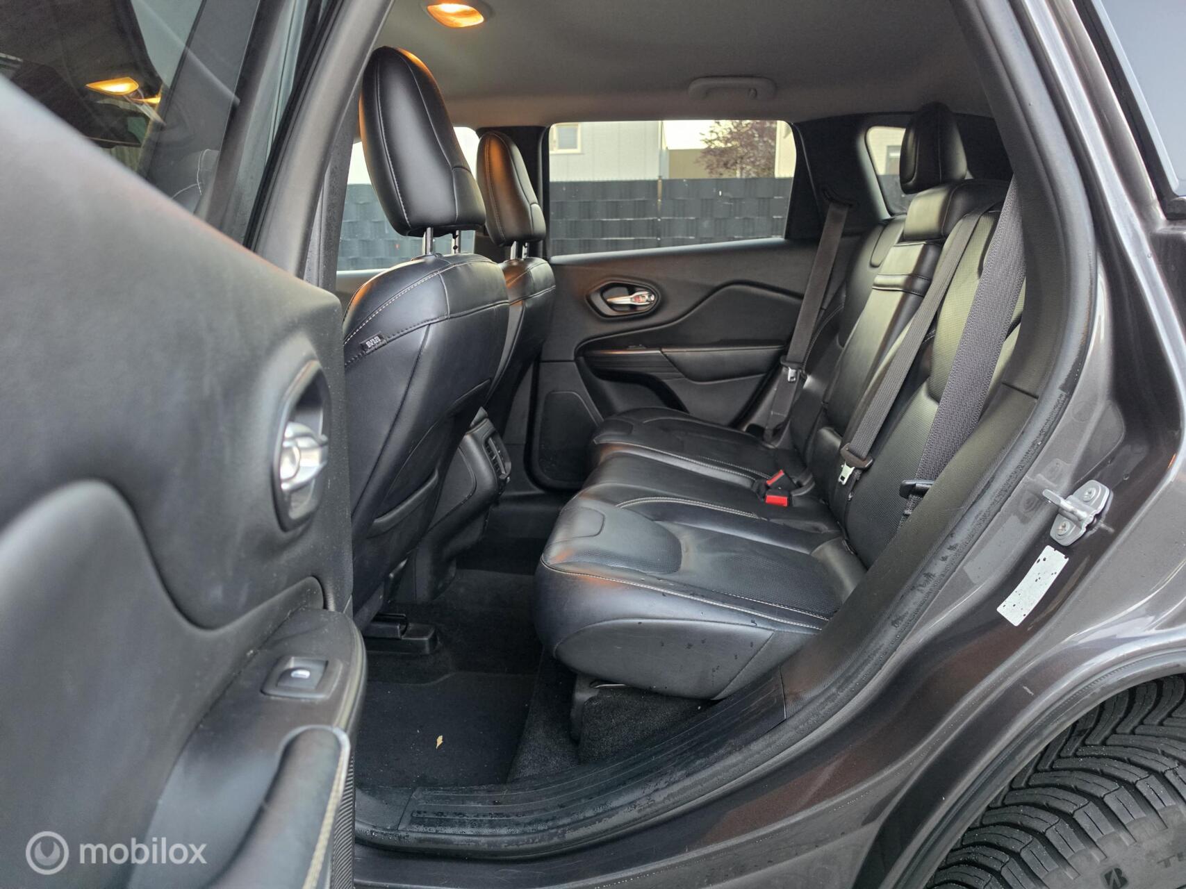 Foto van Jeep Cherokee