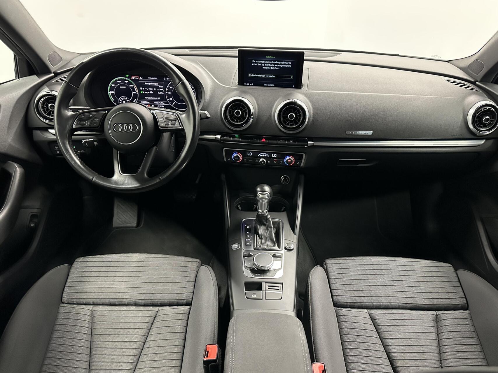 Foto van Audi A3 Sportback E-tron