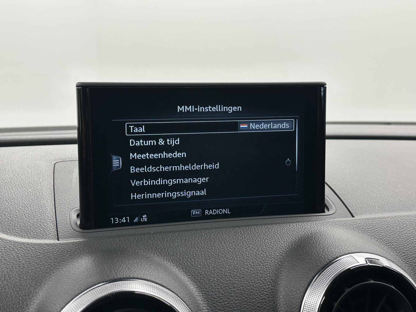 Foto van Audi A3 Sportback E-tron